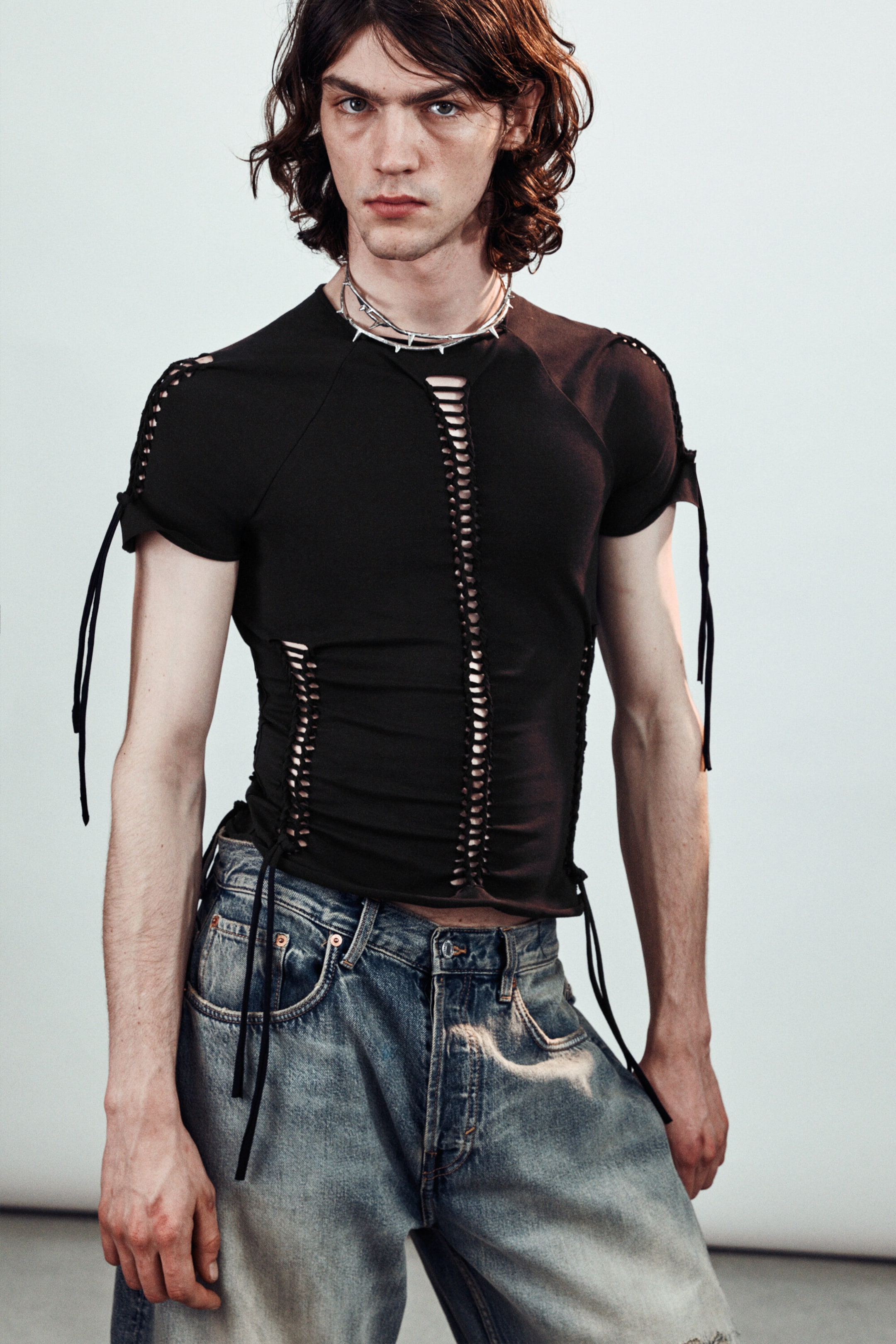 Black - Slim Fit Knot Tee - 3