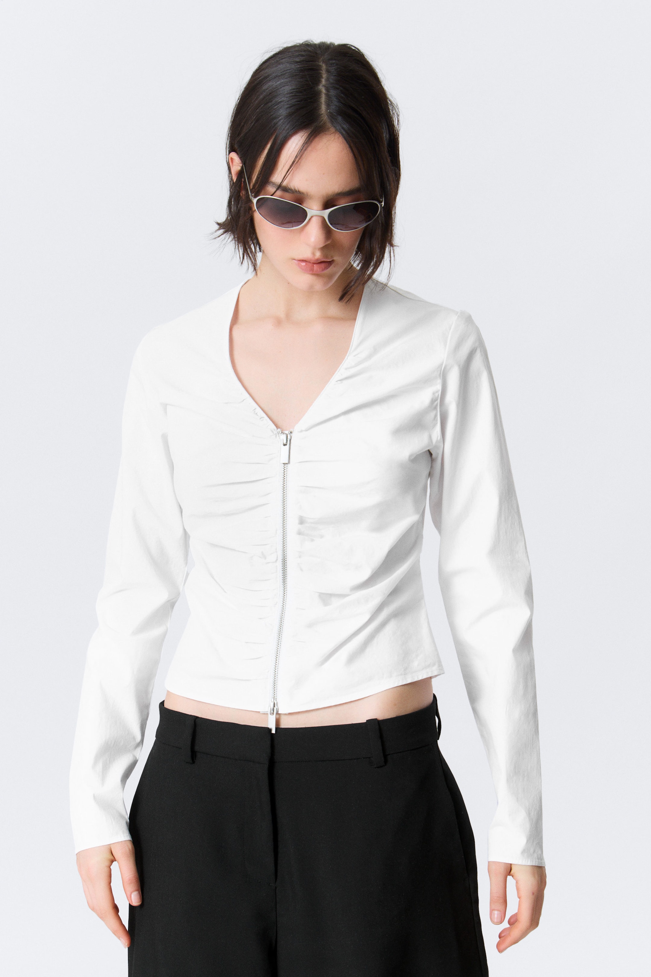 White - Gerafftes Zip-Top mit V-Ausschnitt - 2