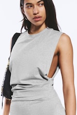 Grau meliert - Ärmelloses Maxikleid mit Raffungen - 1