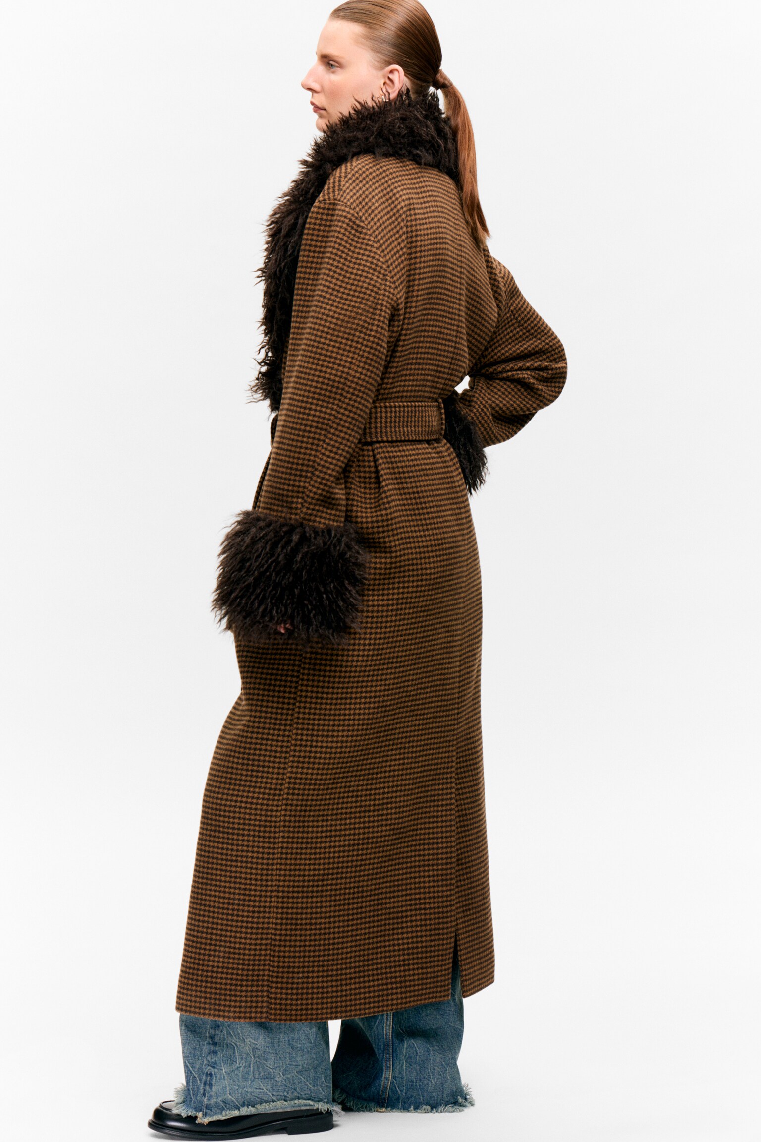 Manteau oversize long avec finitions en fausse fourrure - Carreaux marron - Fourrure synthétique marron - 6