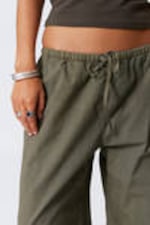 Khaki - Verwaschene Ripstop Hose mit lockerer Passform - 2