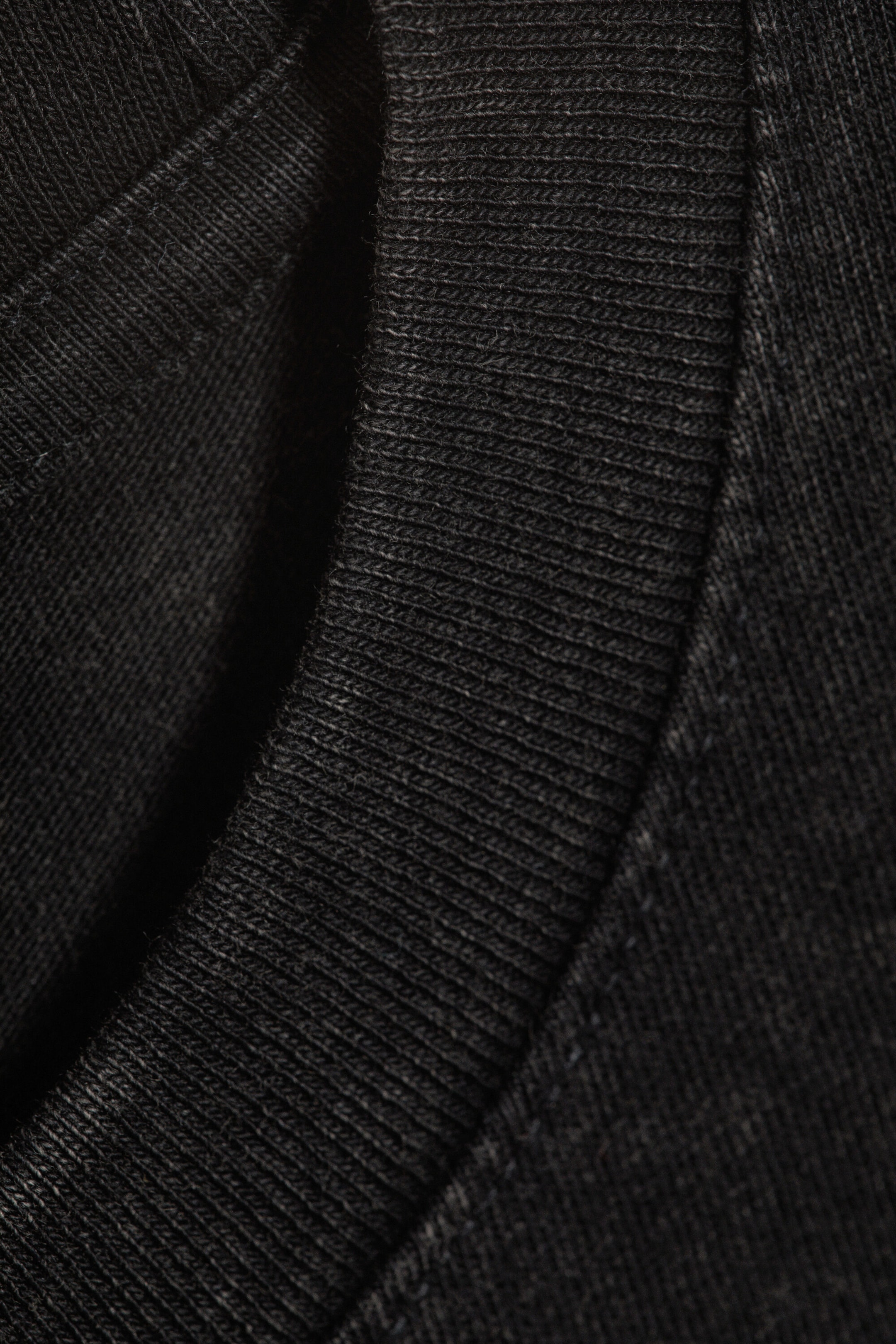 Worn Black - Shrunken Short-Sleeved Cotton T-shirt - 1