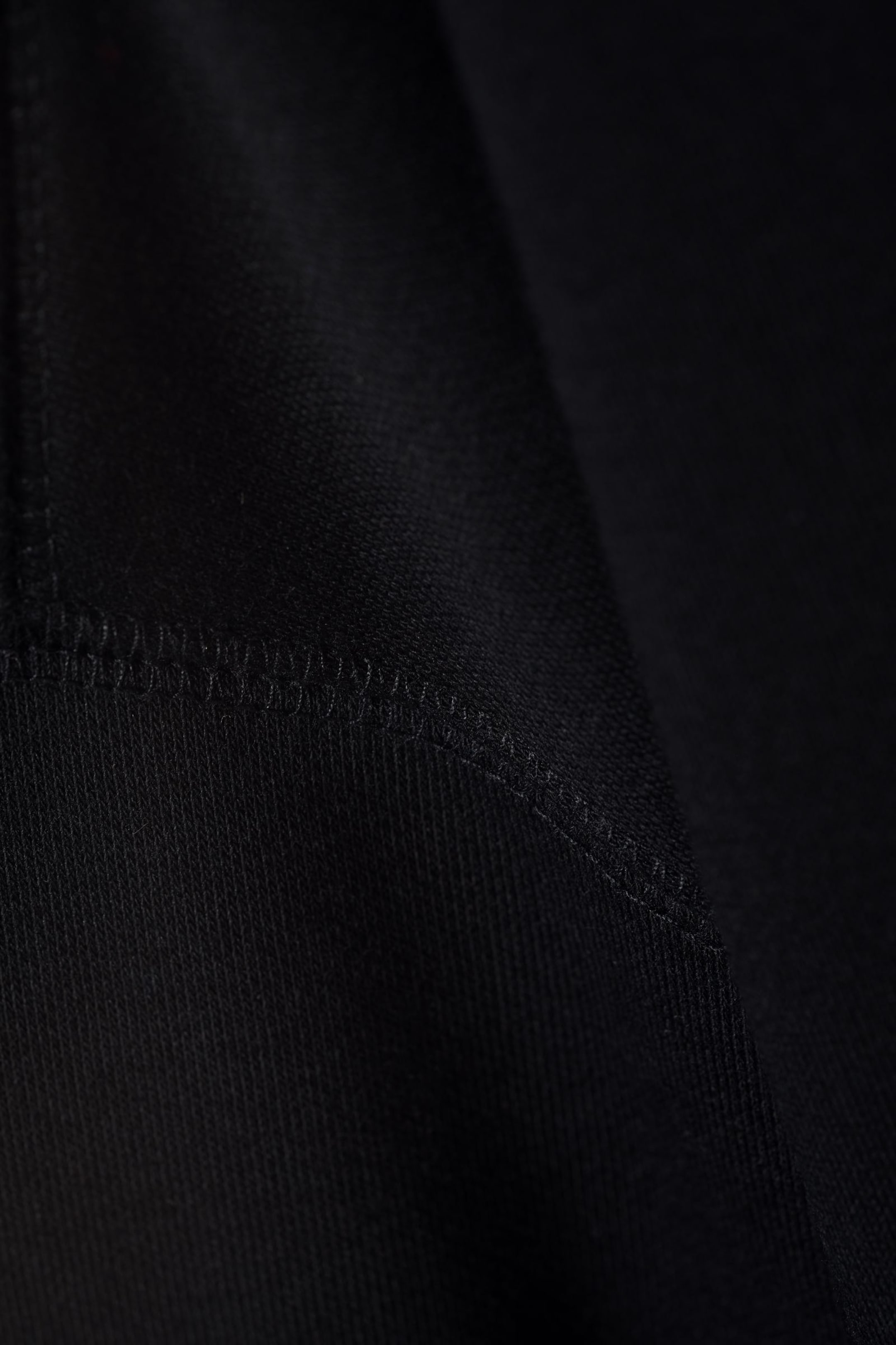 Schwarz - Sweatshirt Standard Essence - 1