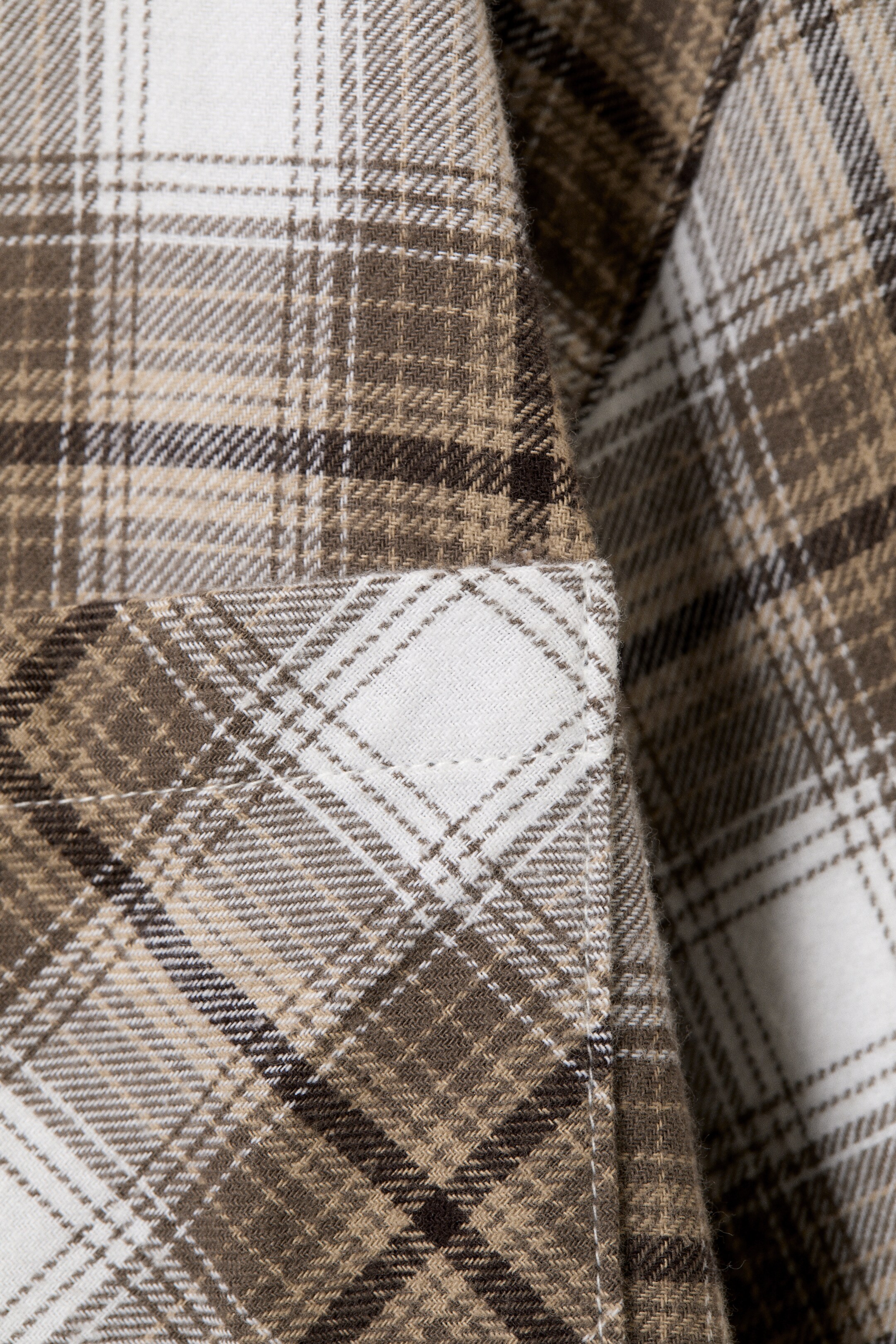 Visualizza immagine più grande: Camicia pigiama in flanella - Beige a quadretti - DONNA | H&M IT 3