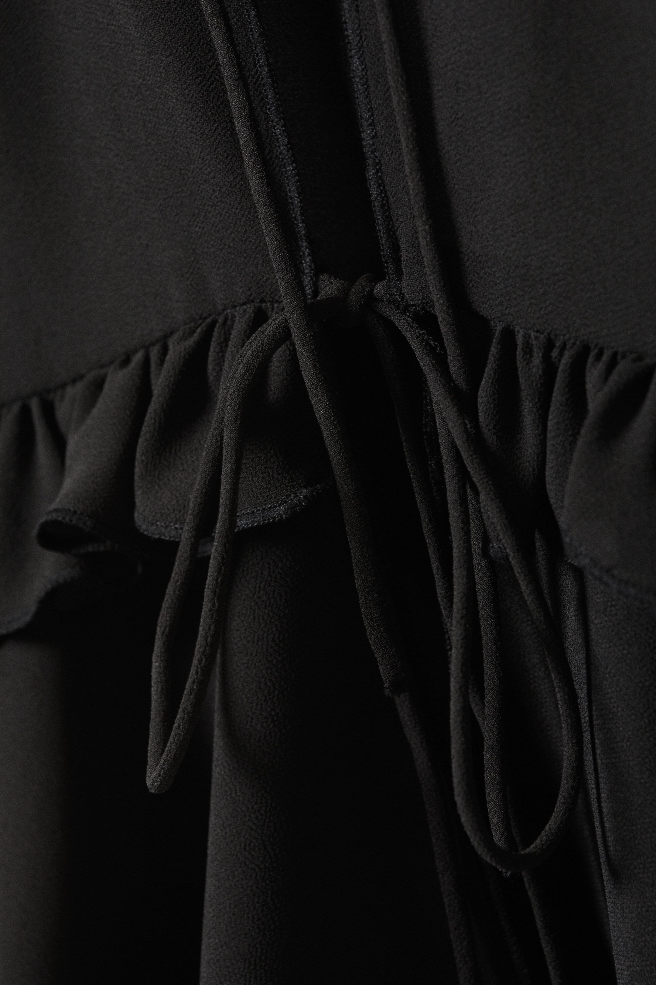 Visualizza immagine più grande: Top con spalline e gale - Nero - DONNA | H&M IT 2