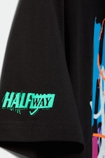 Halfway scribbly - Oversized Graphic Printed T-shirt - 1