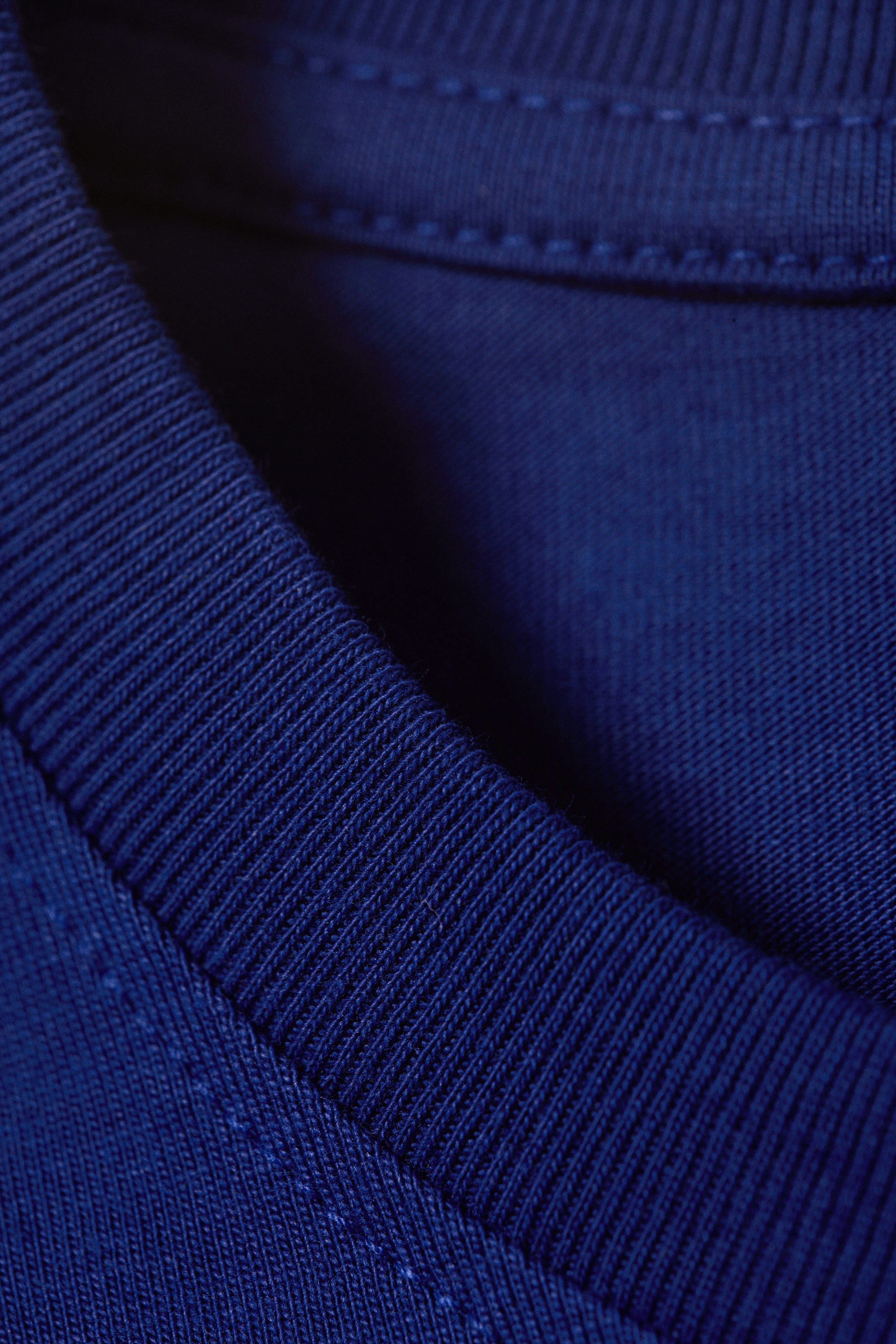 Bright Blue - Long-Sleeved Boxy Cotton T-shirt - 3