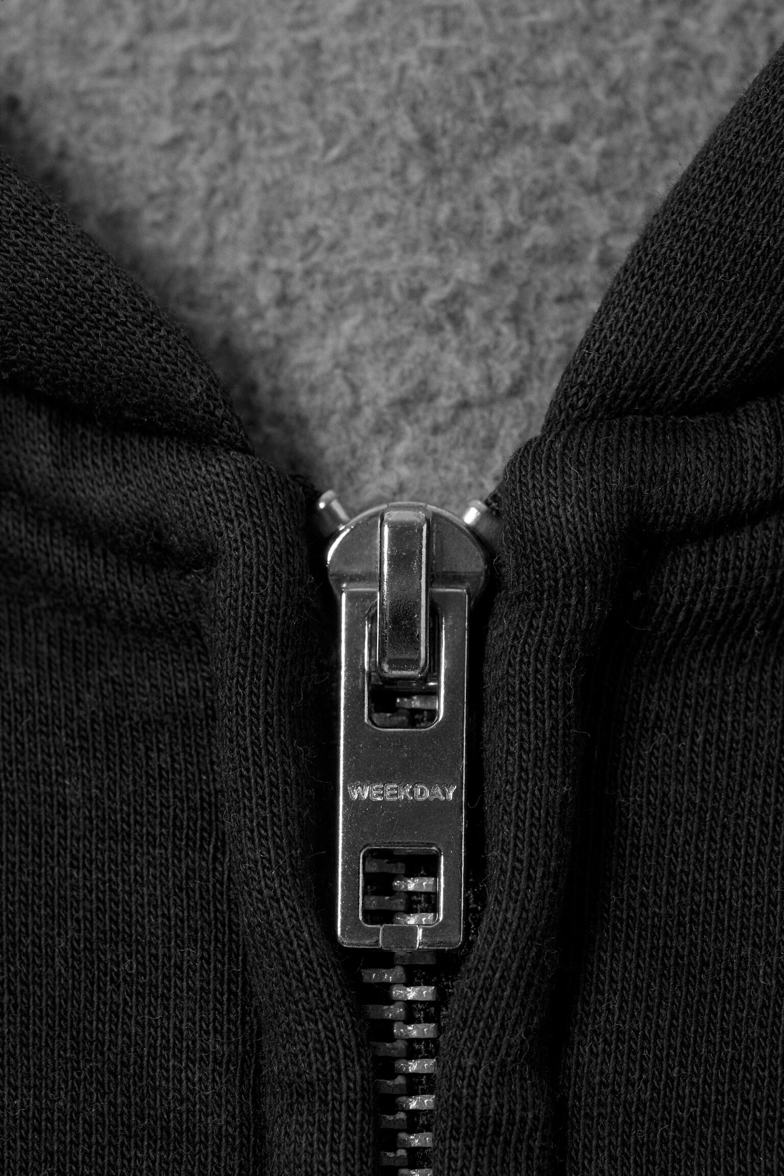 Round Oversized Zip Hoodie - Black - 2