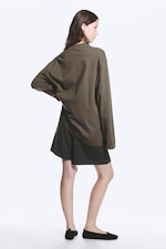 Mörk Mullvad - En oversized långärmad t-shirt - 3