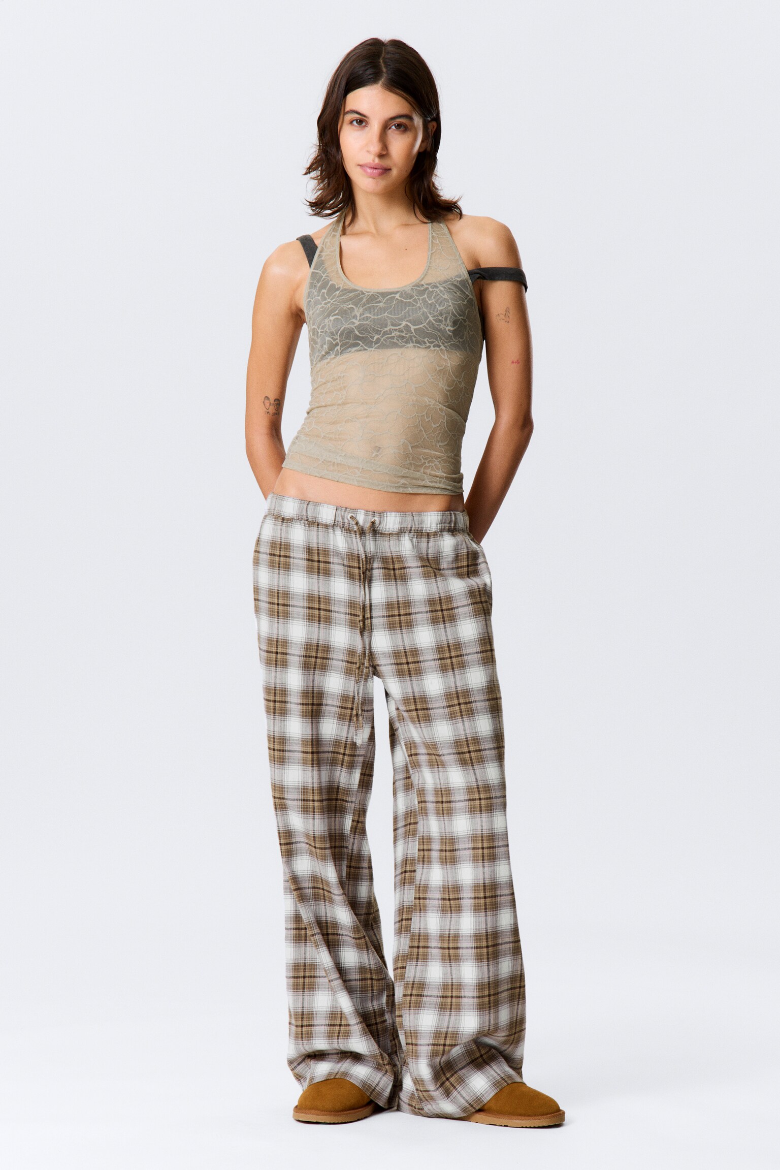 Halterneck top ze vzorované krajky - Béžové/Tmavě šedá - 6