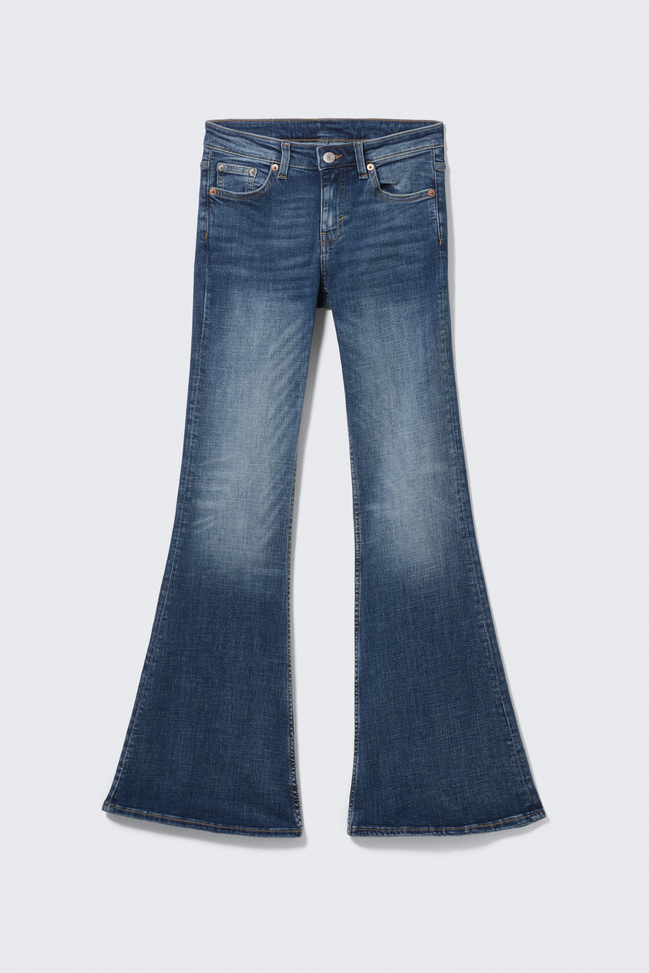Peak Blue - Mellanblå - Katsumi low waist slim flared leg jeans - 10