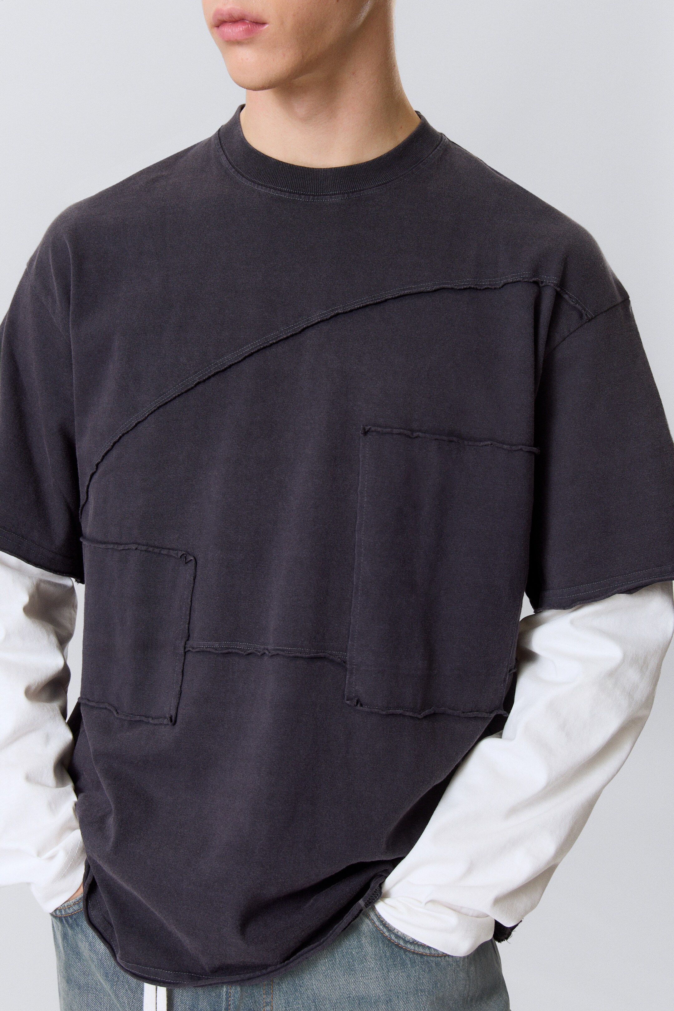 Ver imagem maior: T-Shirt com Painéis de Dupla Camada - Preto e branco - HOMEM | H&M PT 5