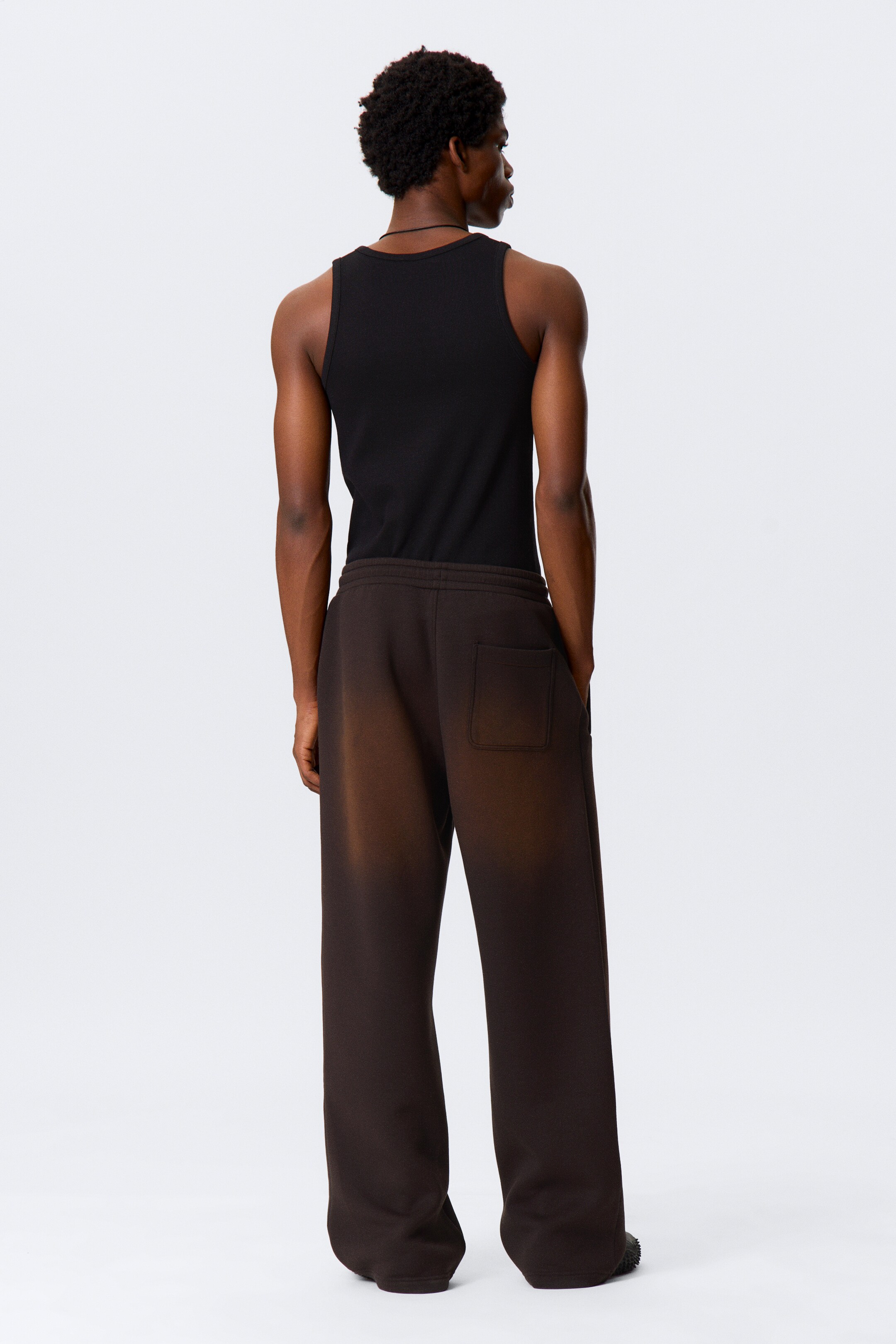 Ver imagen más grande: Pantalón de chándal de neopreno con efecto lavado - Marrón oscuro lavado - HOMBRE | H&M ES 4