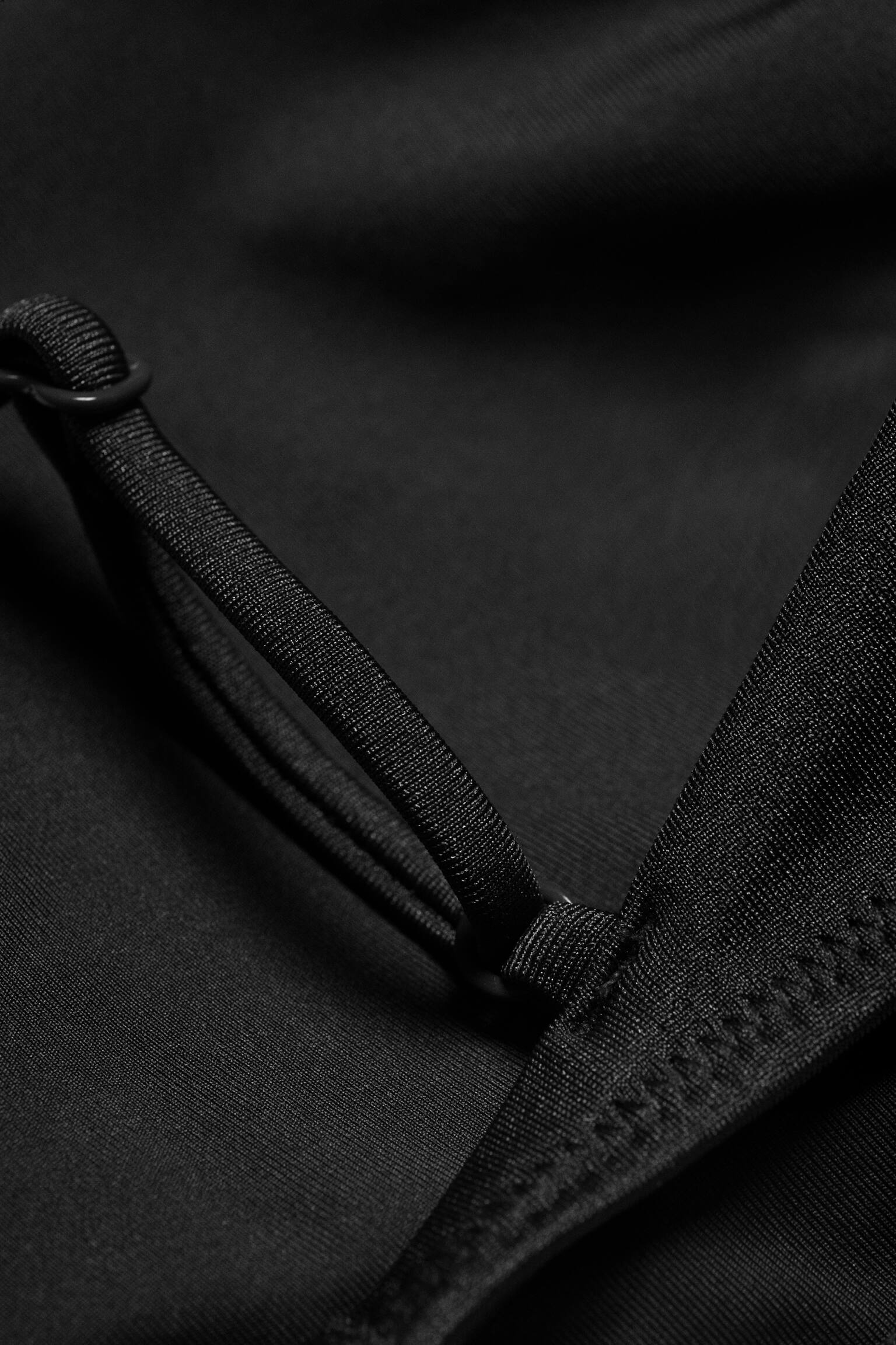 Vadderad bikinitopp med knyt - Svart/Mörkblå - 5