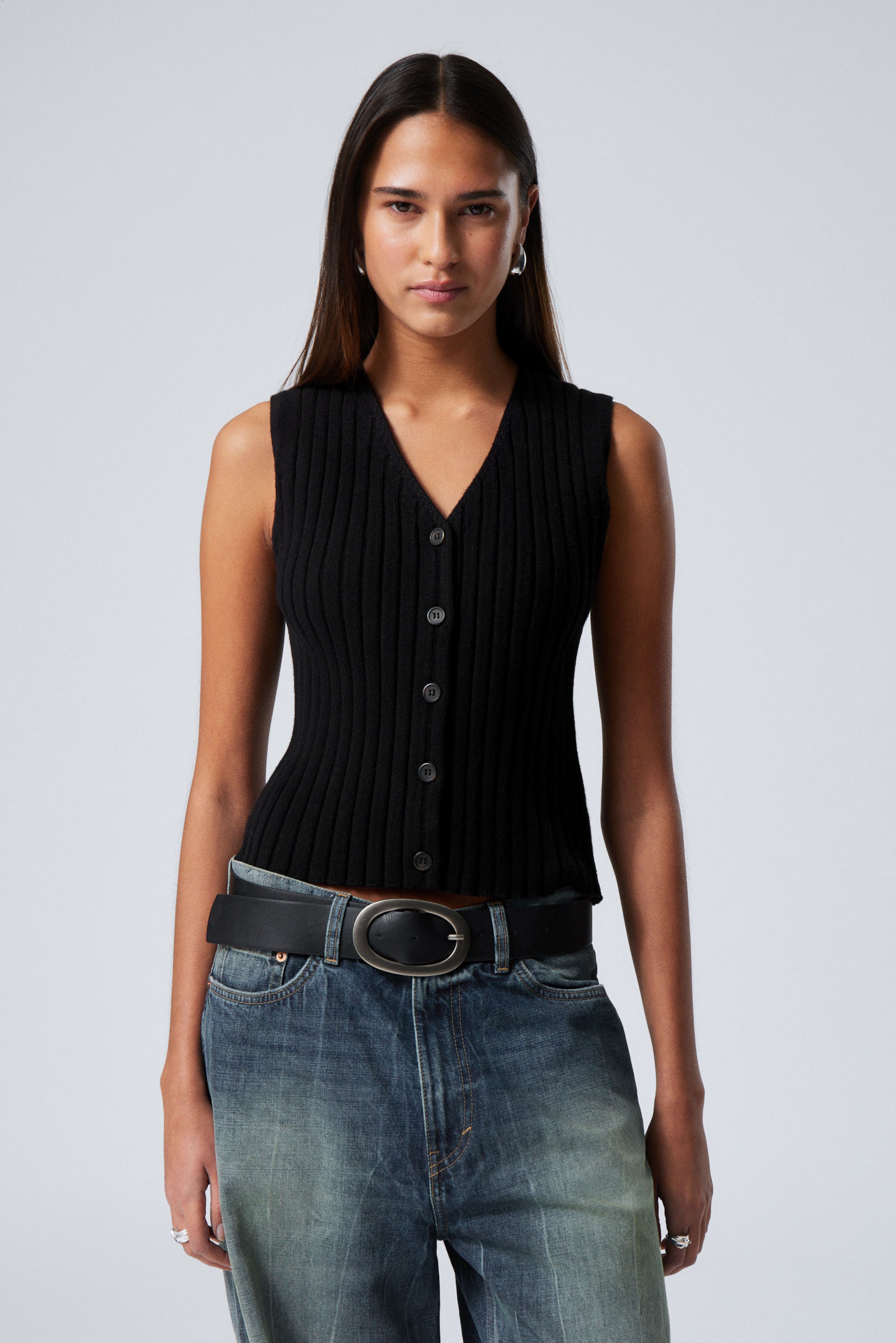 #272628 - Ribgebreide spencer met V-hals - 1