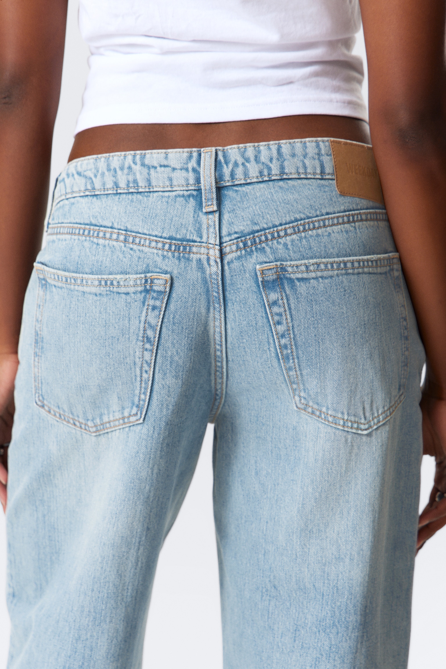 Ample Low Waist Loose Wide Leg Jeans - Lip Blue - Lichtblauw/Snow Blue - Lichtblauw/Baltic Blue - Donkerblauw/Ink Black – Zwart/Risso Black - Black/One Blue - Medium Blue/Gasoline Blue - Middelblauw/Mine Grey - Donkergrijs/Blue Stream - Middelblauw/Lake Blue - Donkerblauw/Ice Blue – Lichtblauw/Cyan Dust - Middelblauw/Mine Blue - Middelblauw - 3