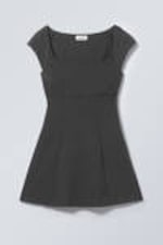 Dunkelgrau - Minikleid mit eckigem Ausschnitt - 0