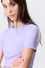 Light Purple - Slim Fitted T-shirt - 2