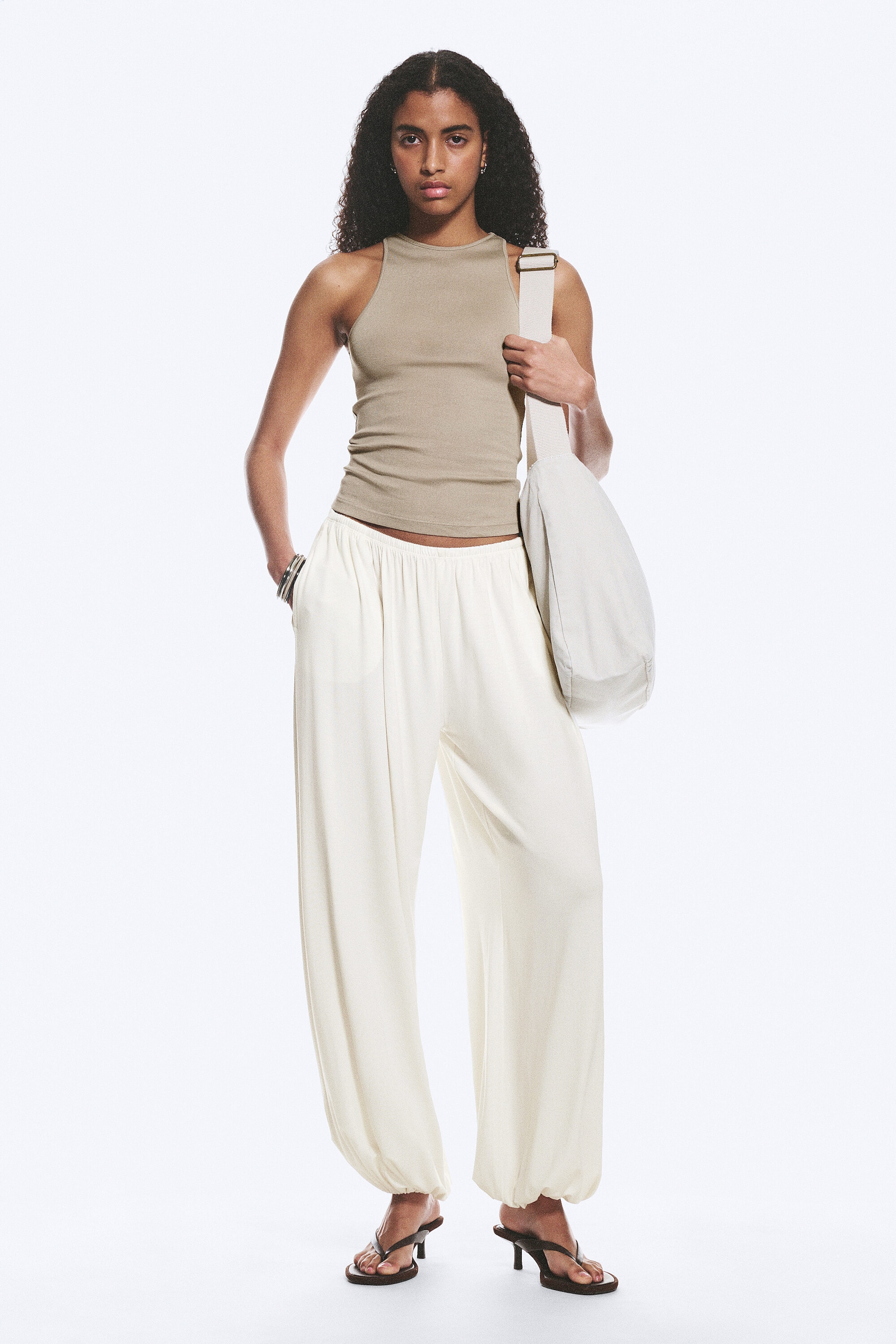 White - Soft Mid-Rise Balloon Trousers - 1