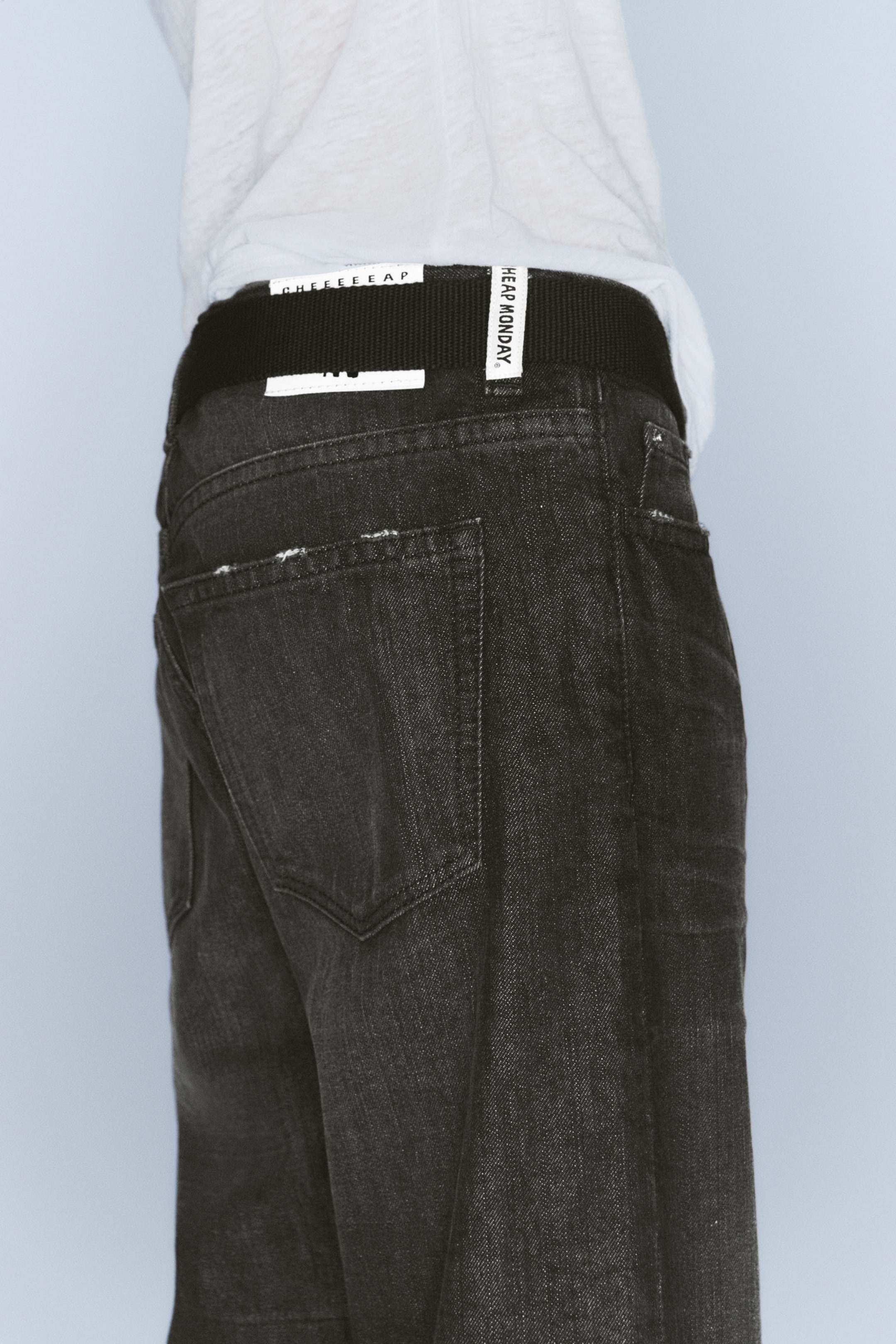 Chafe Black - Boo Bootleg Low Waist Regular Bootcut Jeans - 2
