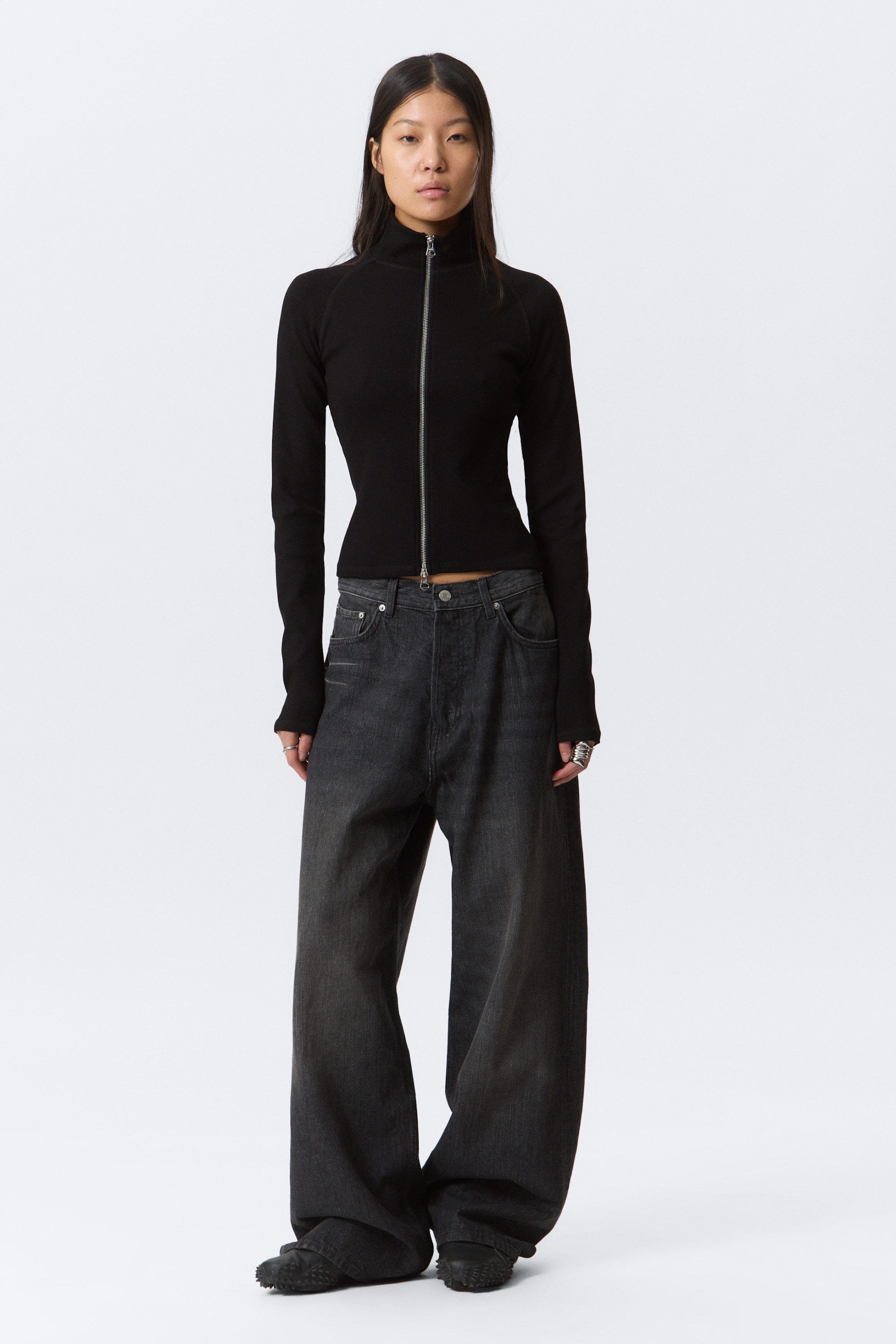 Black - Fitted Long-Sleeved Mock-Neck Zip Top - 2