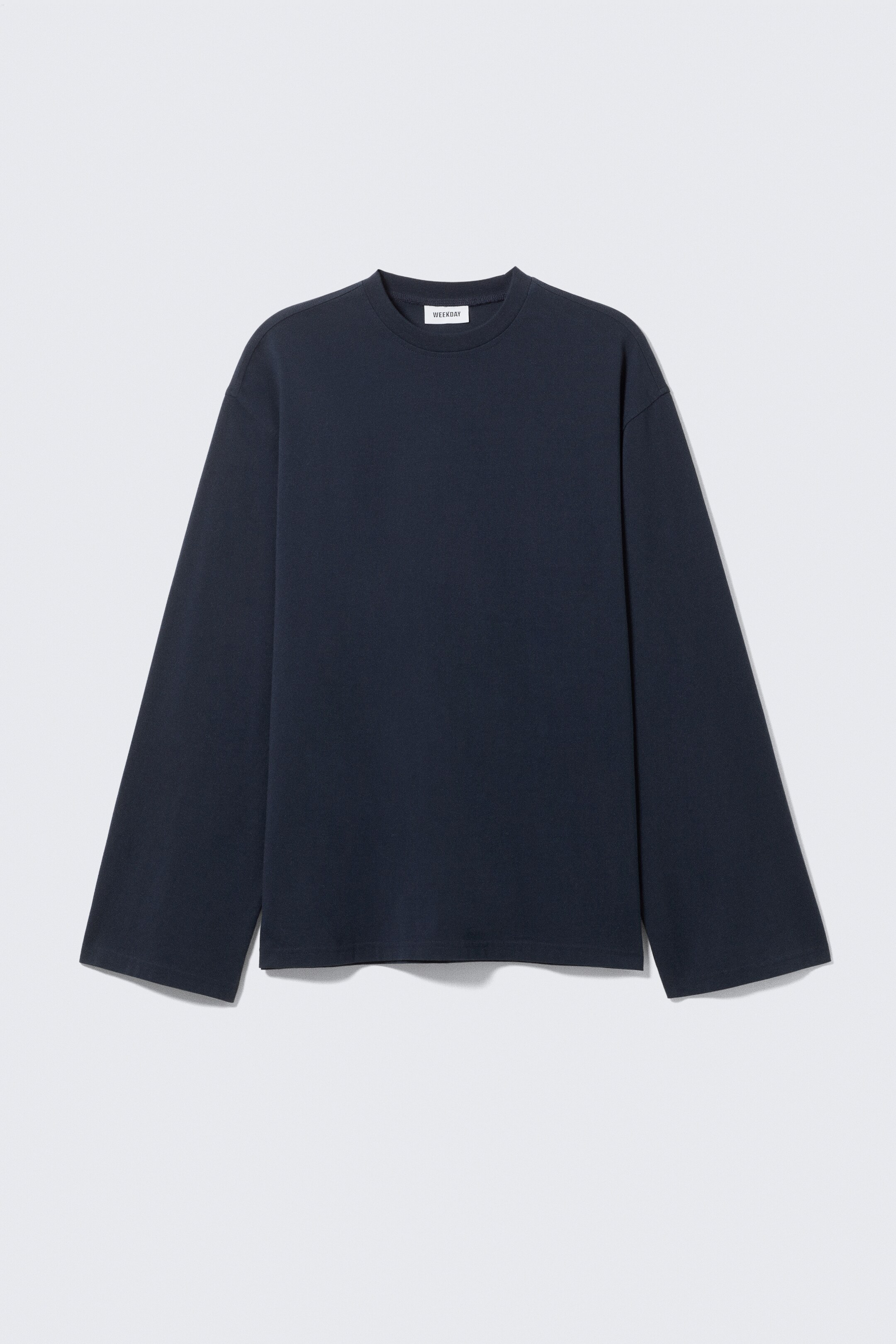 Visa större bild: En oversized långärmad t-shirt - Mörk marinblå - DAM | H&M FI 4