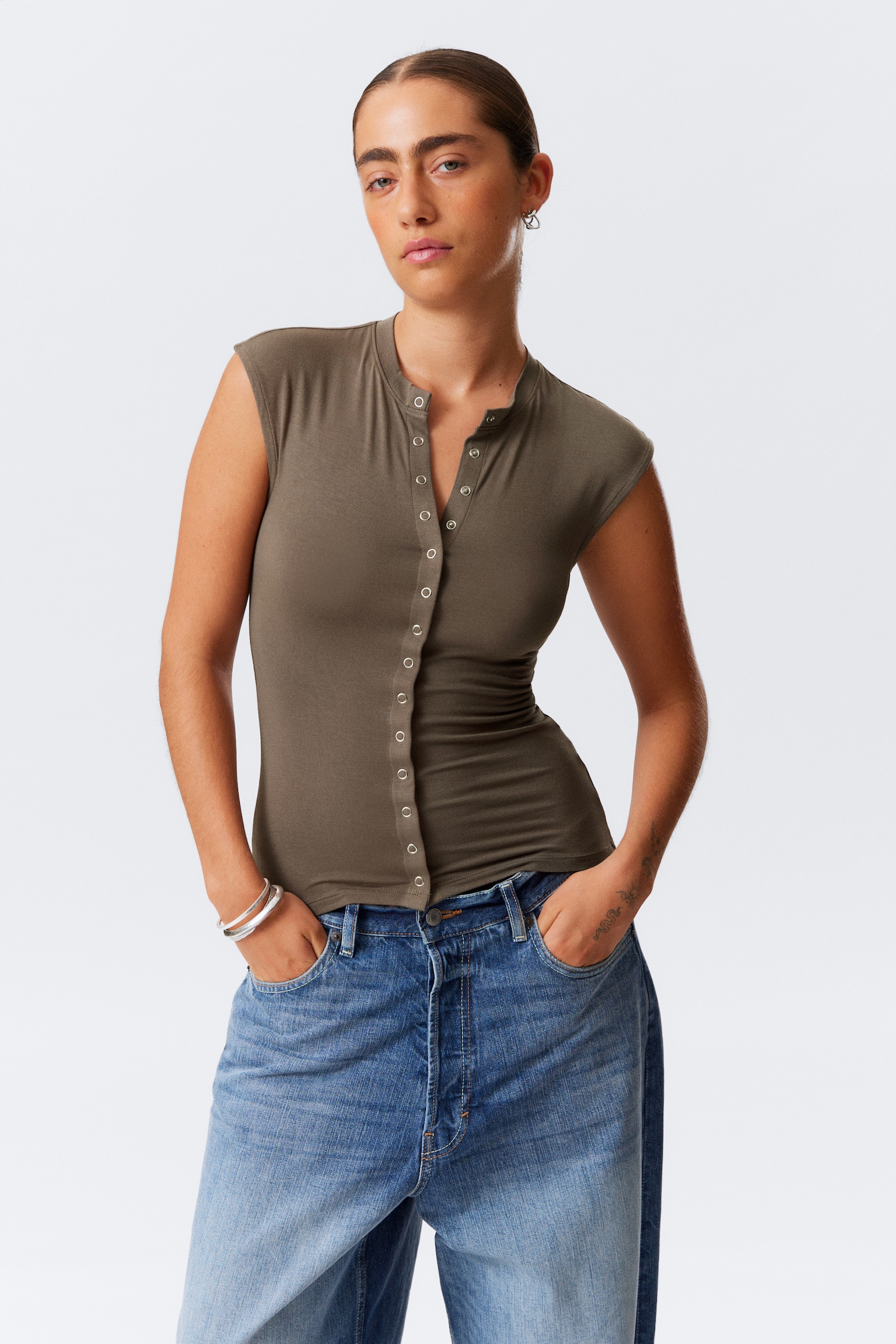 Sleeveless Button-up Top - Tmavý krtko/Black/White