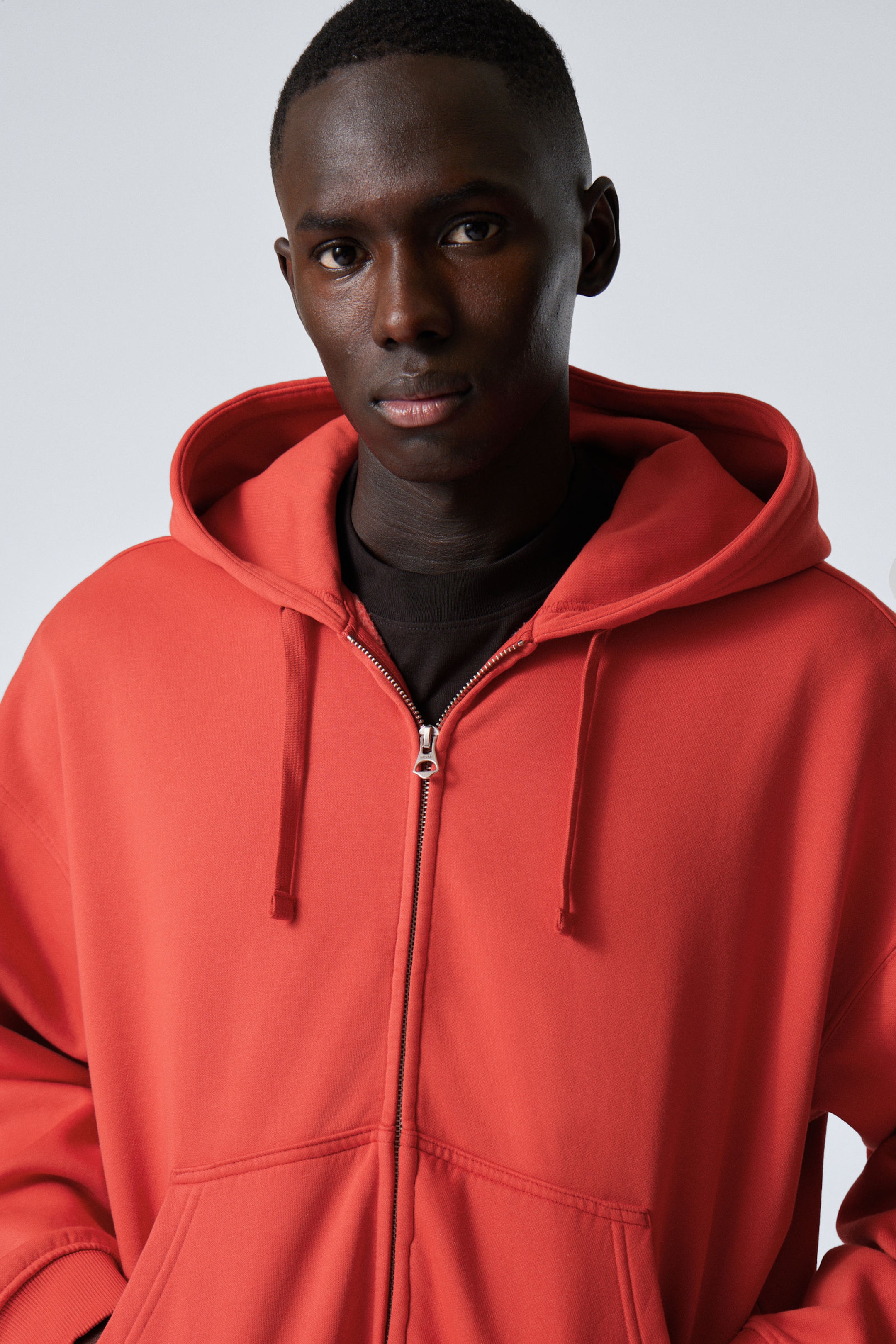 #D90000 - Kastiger, mittelschwerer Hoodie mit Reißverschluss - 2
