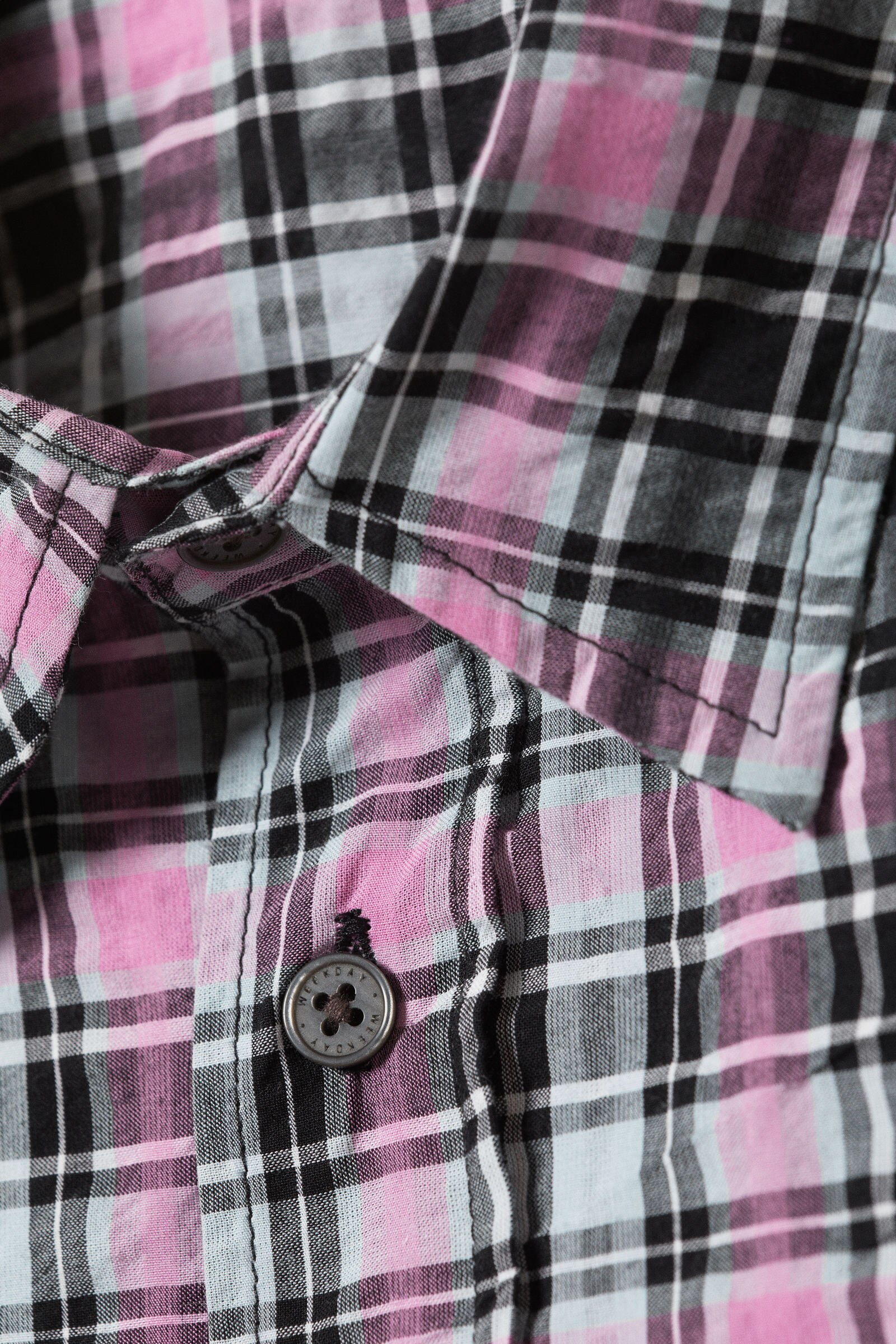 relaxed checked long-sleeved shirt - Checked Pink | Weekday GB