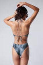 Randig mörkblå - Halter-neck baddräkt med tryck - 3