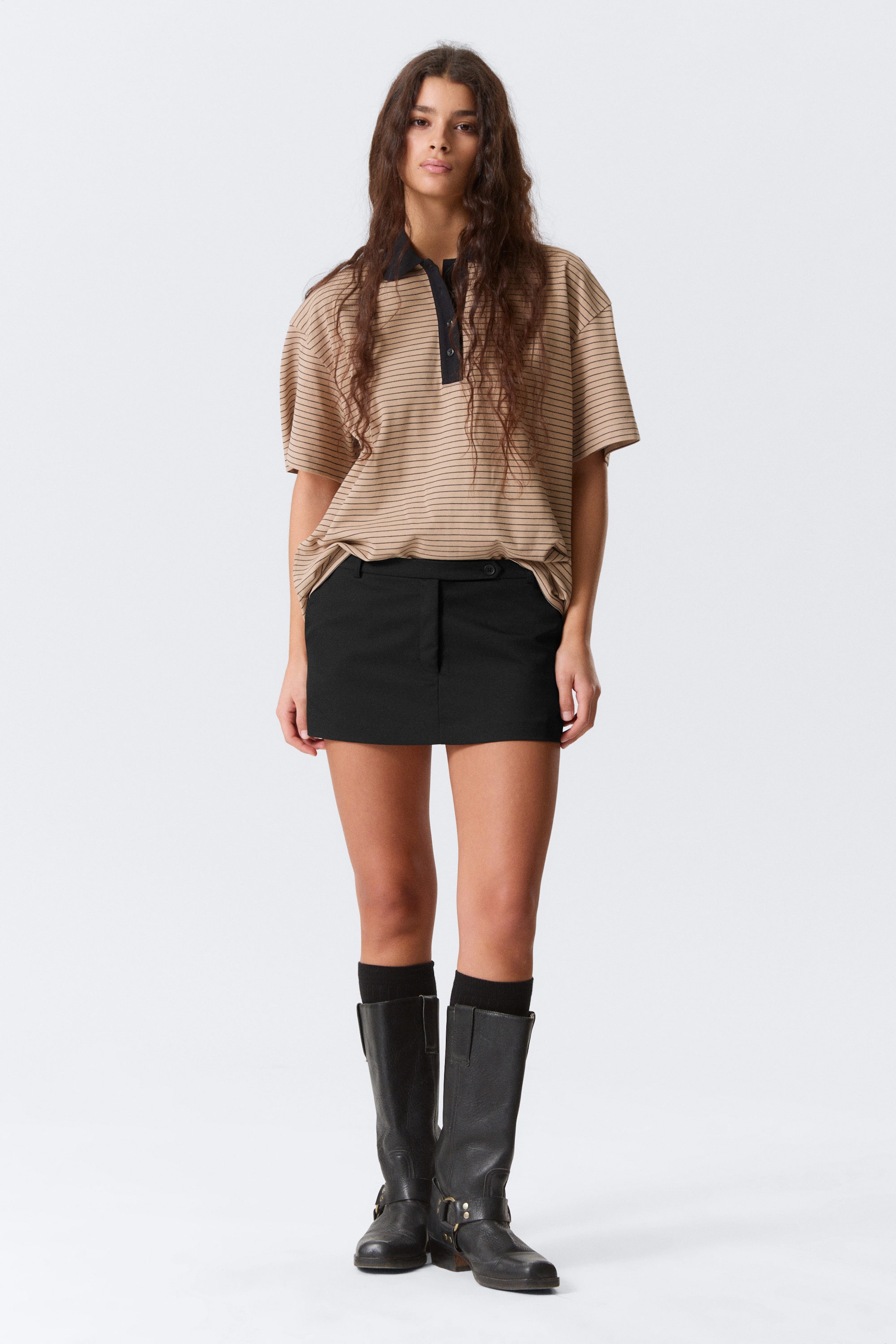 Black - Low Rise Slim Mini Suiting Skirt - 1