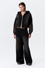 Black Spray Wash - Cropped Washed Scuba Zip Hoodie - 2