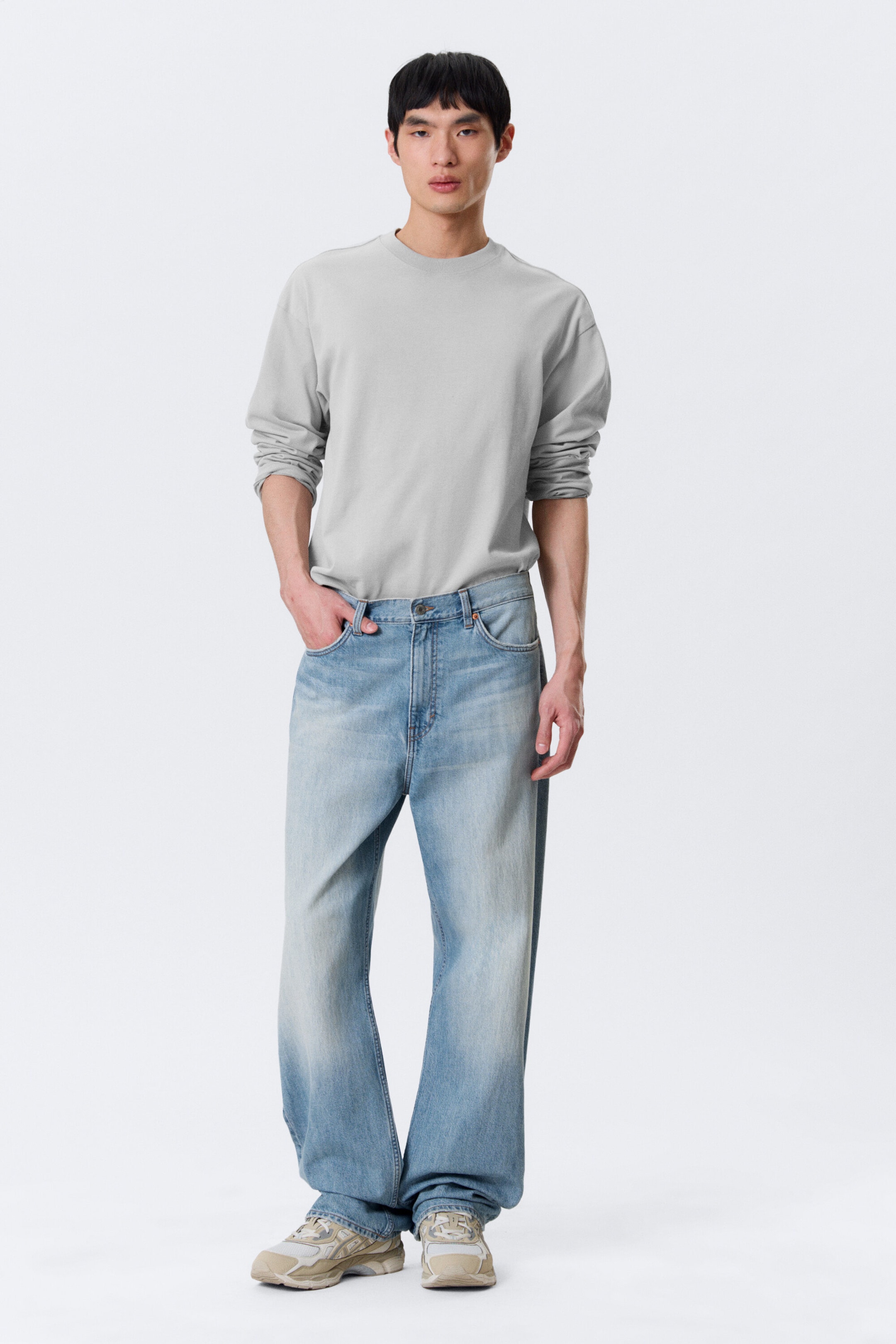 Kimberley Blue - Light Blue - Galaxy Mid Rise Loose Straight Jeans - 1