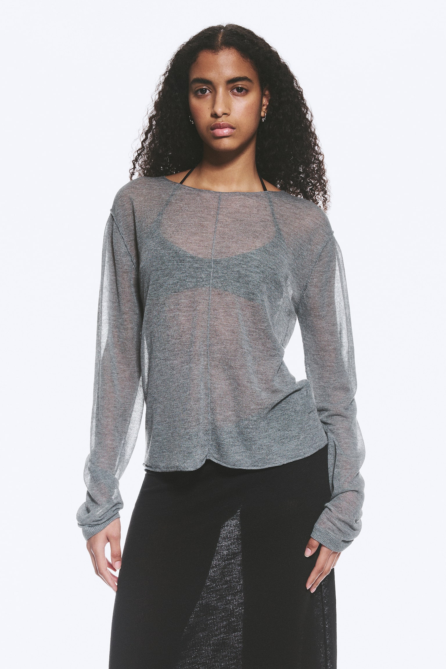 Løstsiddende transparent strikket sweater - Gråmeleret - 1