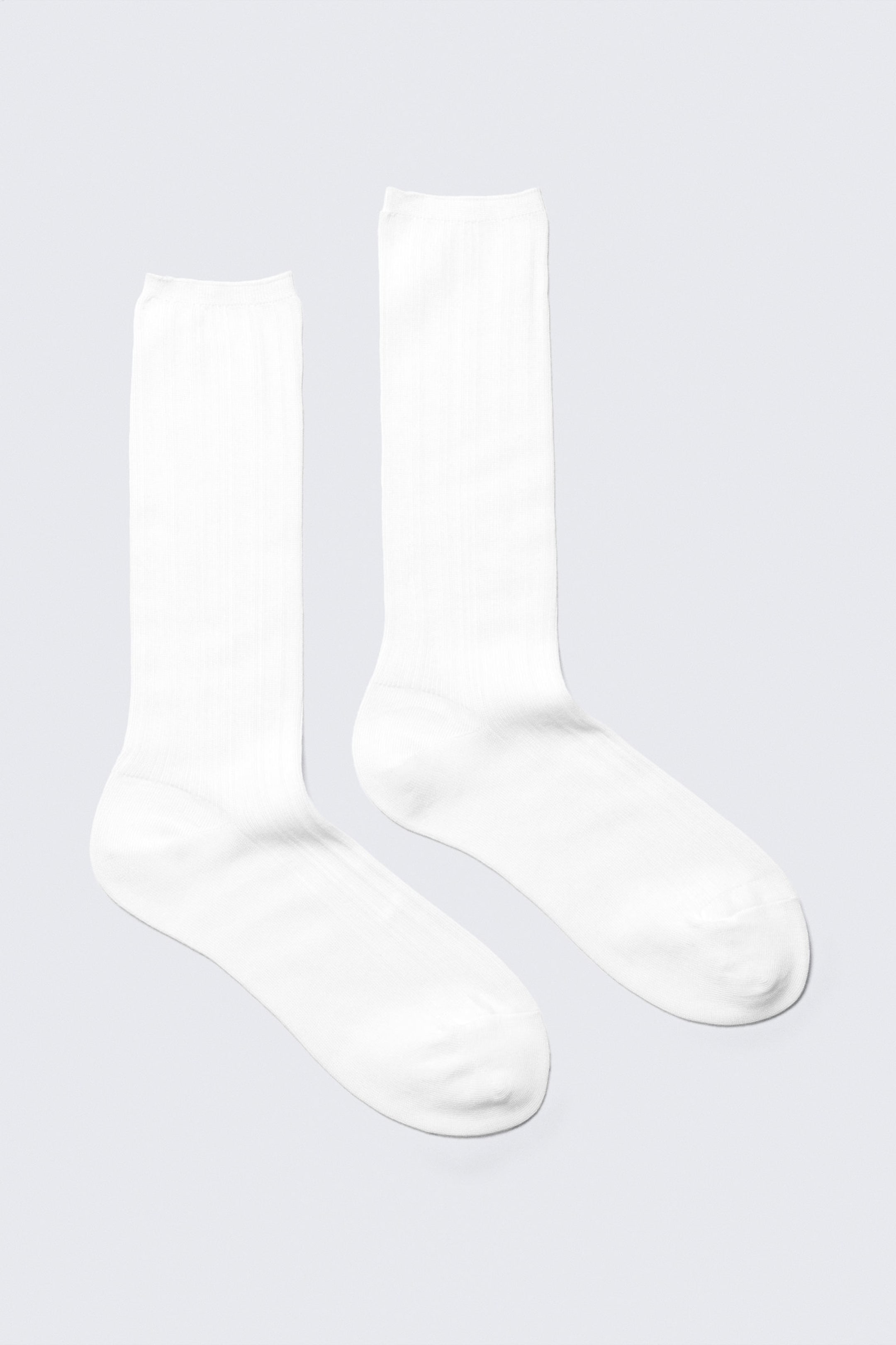 Vit - Ribbade mellanhöga strumpor