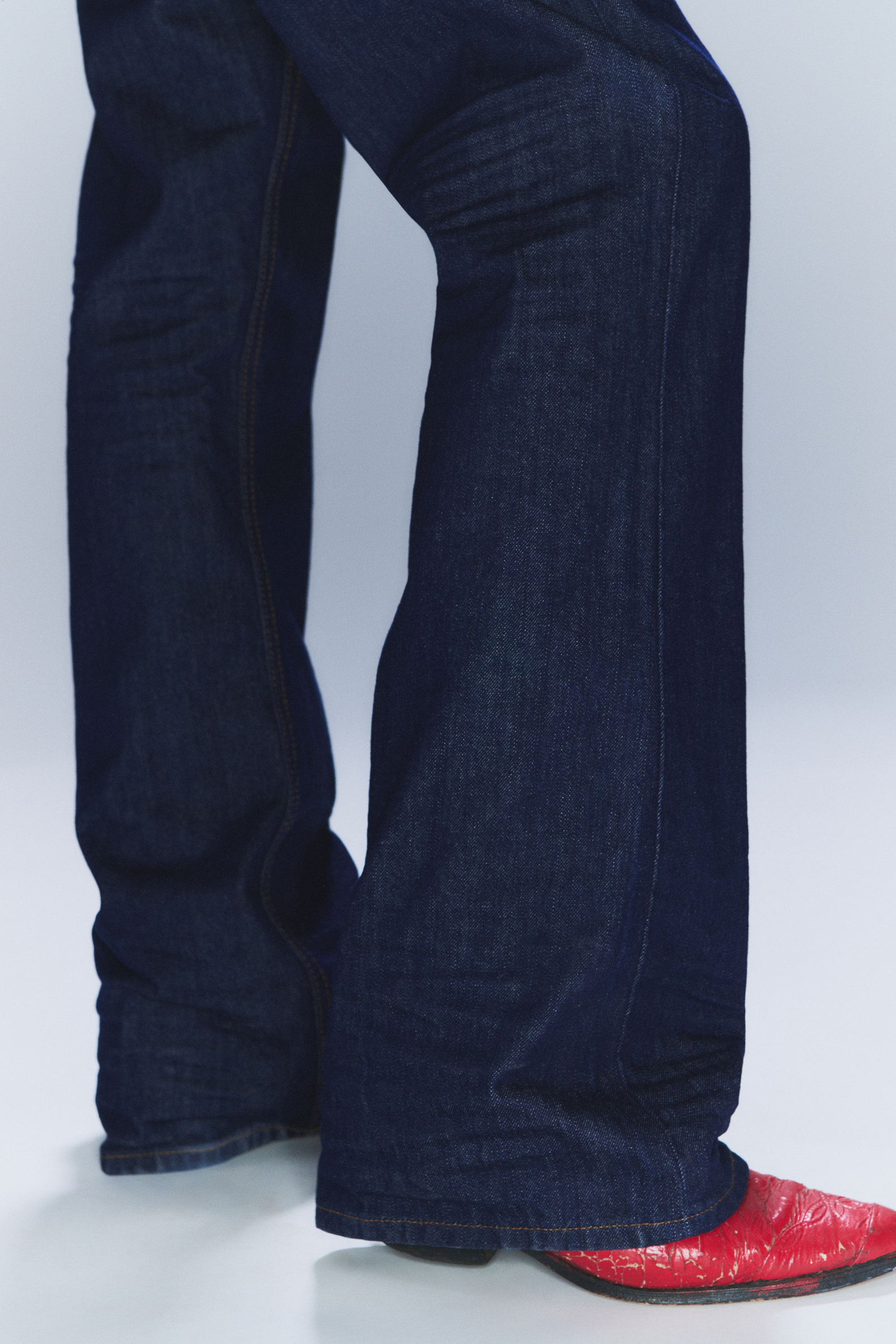 Blue Rinse - Dark Blue - Boo Bootleg Low Waist Regular Bootcut Jeans - 1