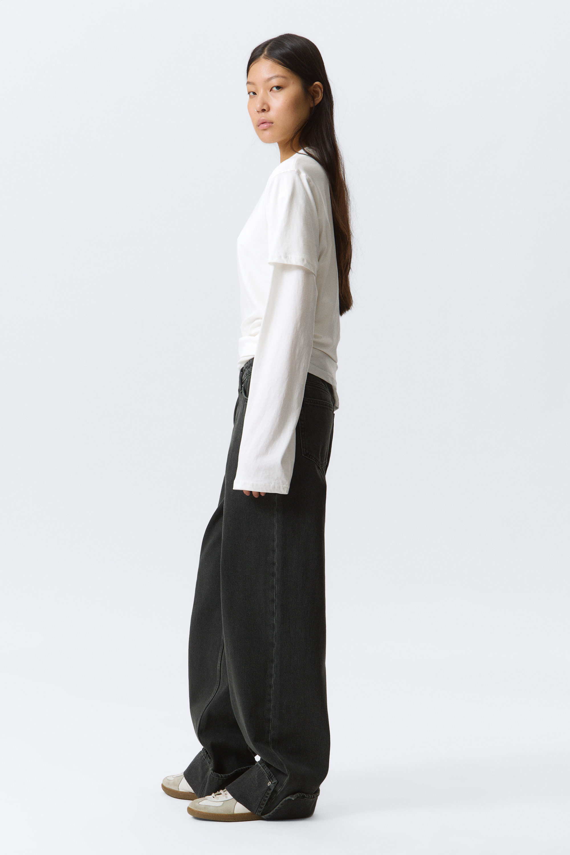 Elegie Black - Black - Ample Low Rise Loose Wide Leg Cuff Jeans - 2