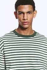 Weiß & dunkelgrün gestreift - Boxy Longsleeve mit lockerer Passform - 2