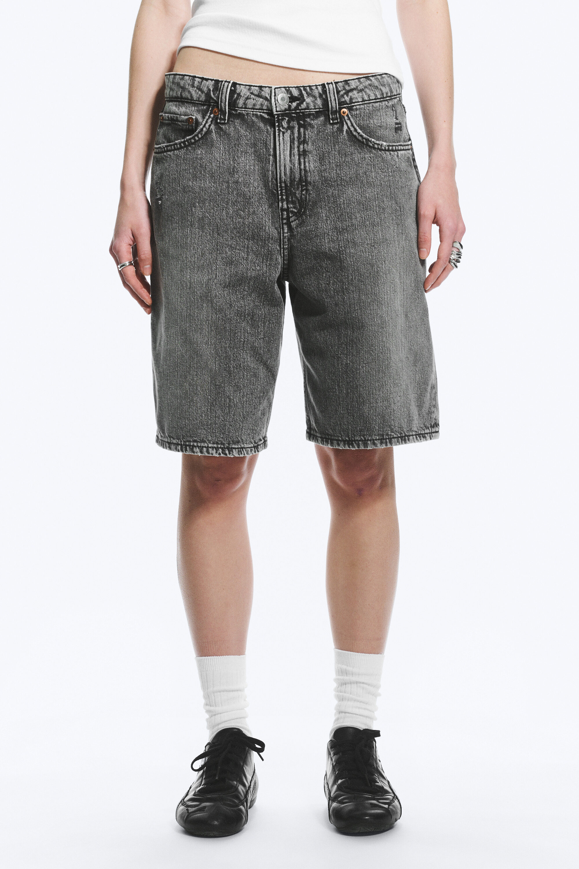 monterey low rise denim shorts - Grey Fade - Grey | Weekday EU