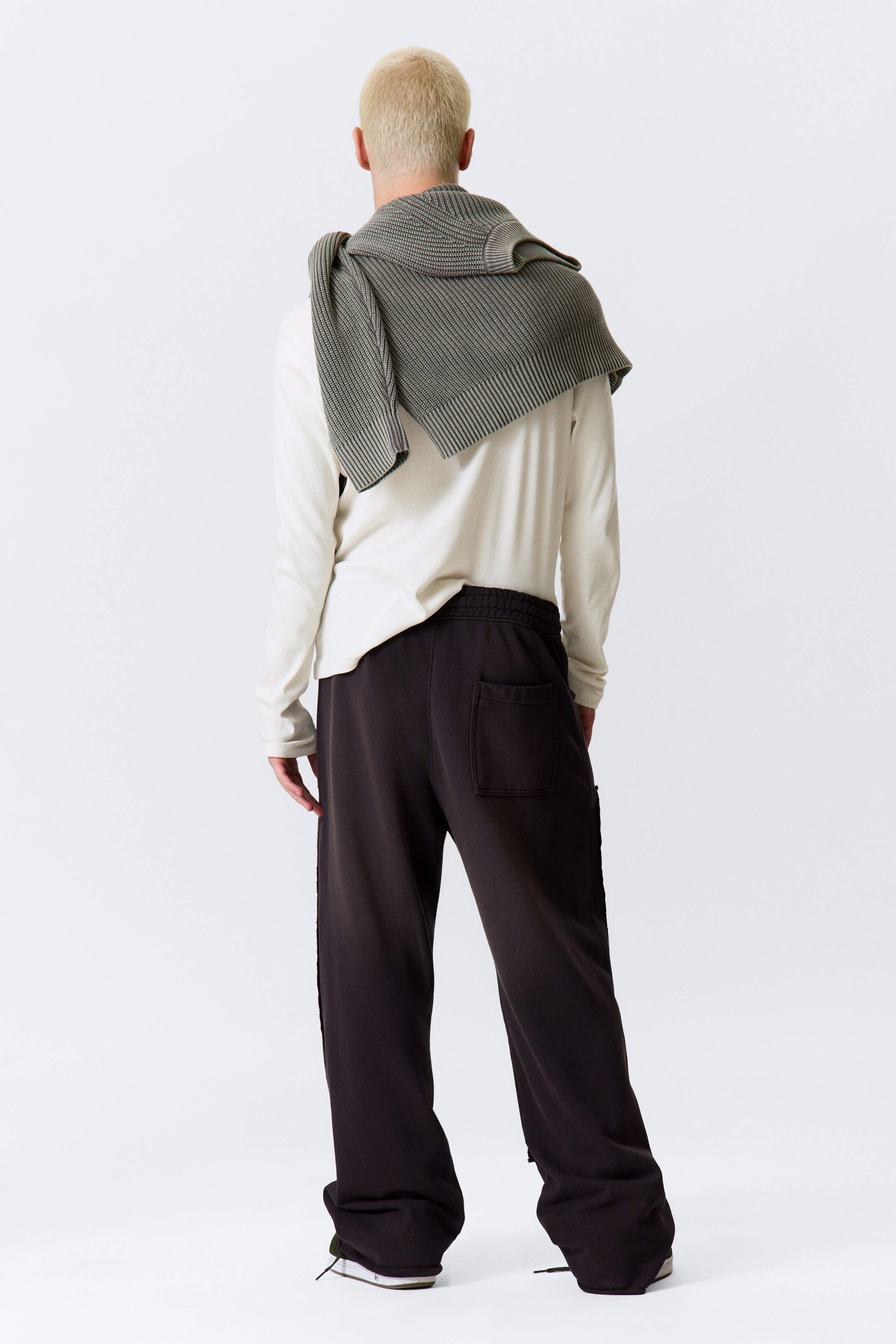 Visualizza immagine più grande: Pantaloncini in cotone spugna - Blu scuro - UOMO | H&M IT 7