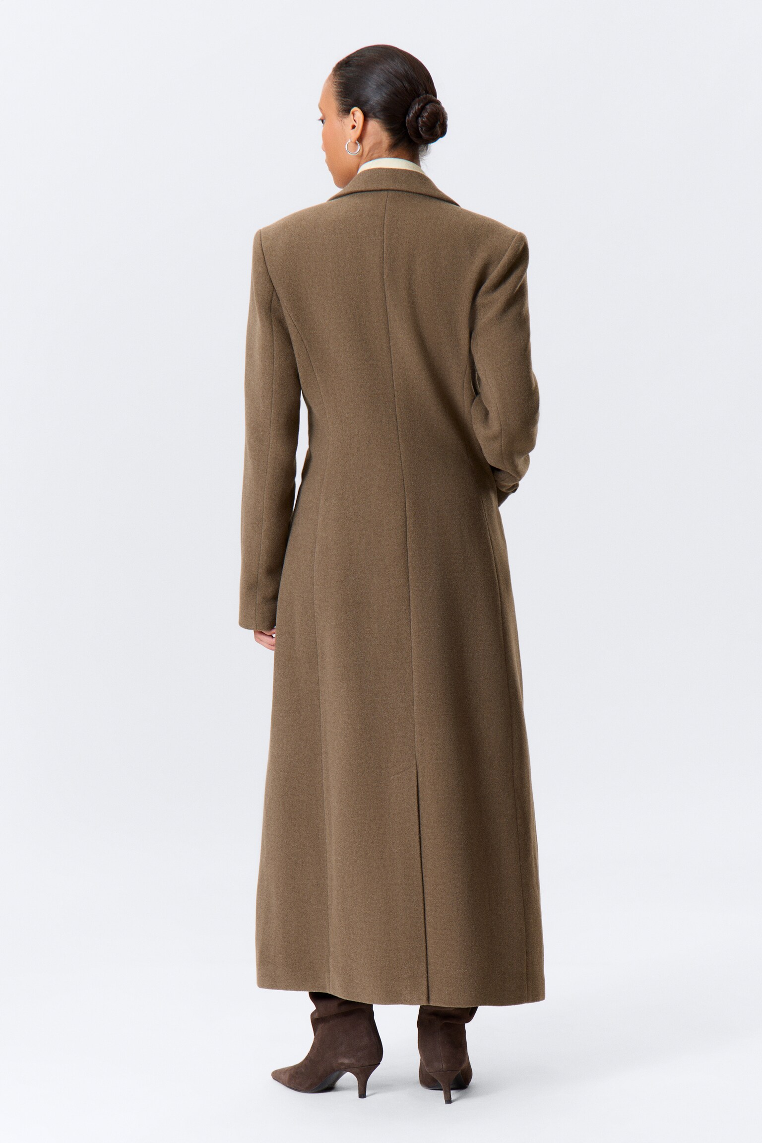 Long Fitted Single-Breasted Suiting Coat - Medium Brown - 7