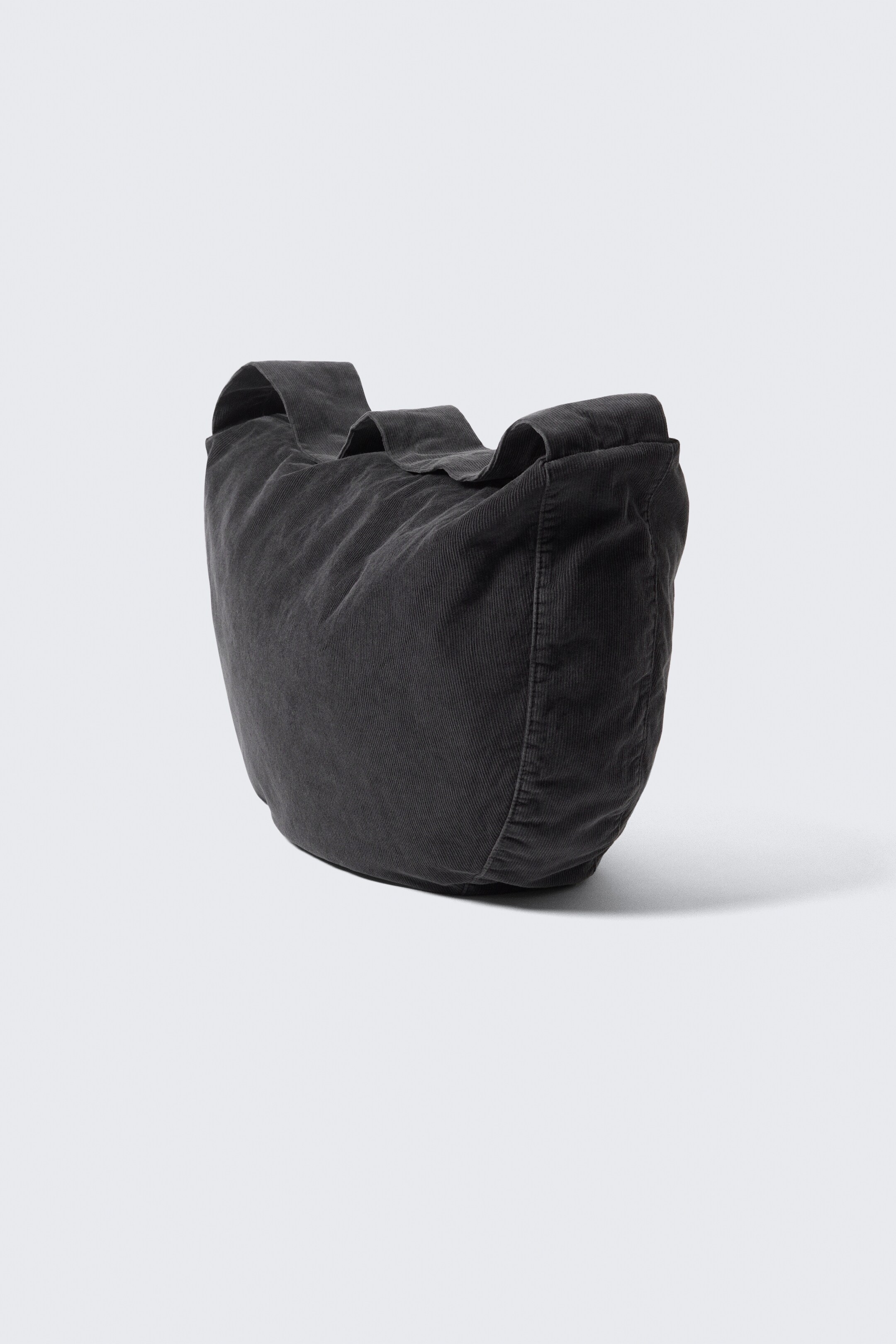 Visualizza immagine più grande: Borsa a tracolla Samir in velluto a coste - Nero - UOMO | H&M IT 2