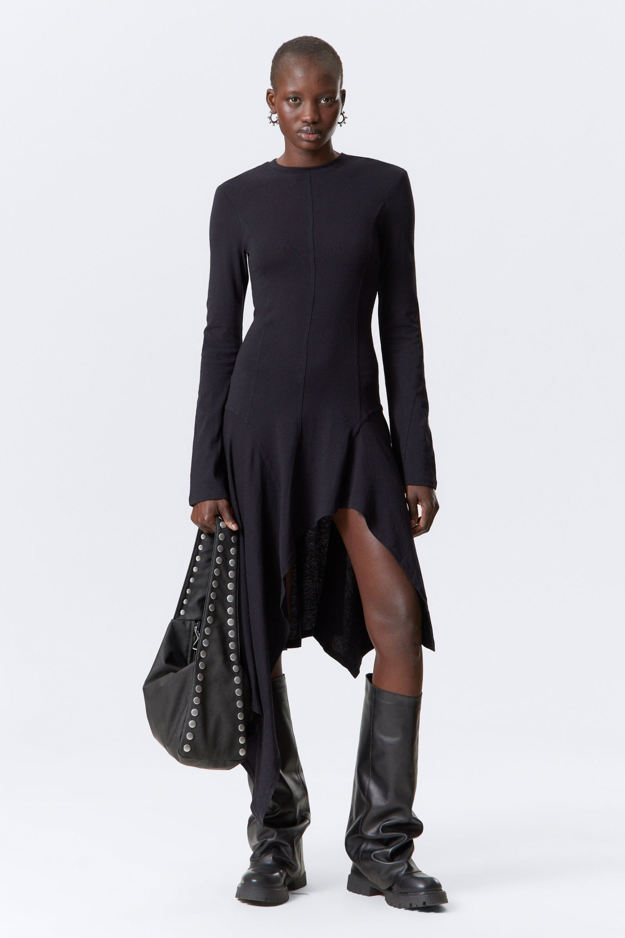 #272627 - Långärmad asymmetrisk midiklänning - 1