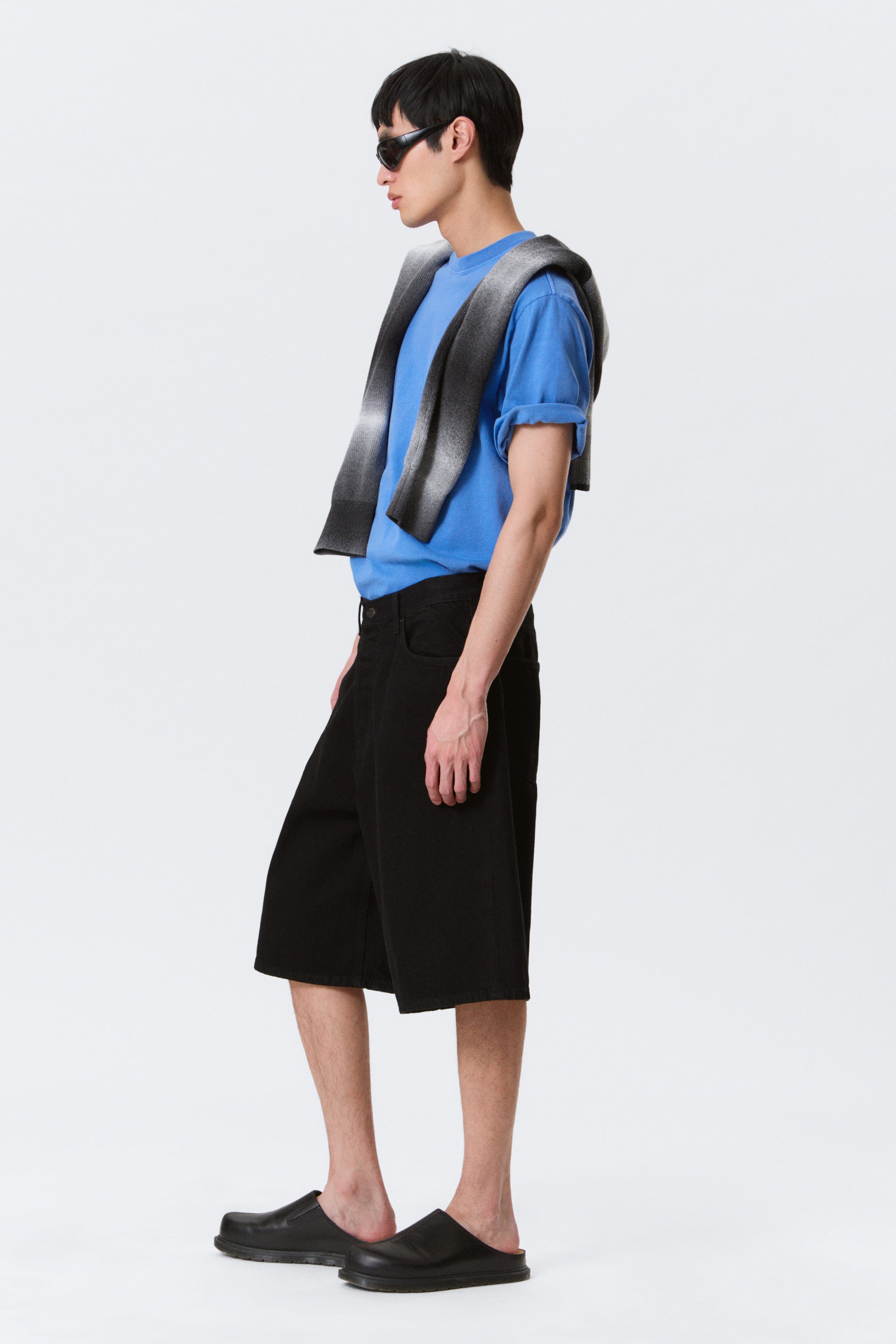 Black Rinse - Black - Astro Mid Rise Loose Baggy Denim Shorts - 2