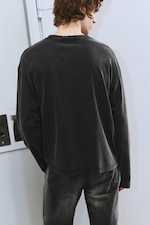 Noir délavé imprimé - T-shirt carré graphique à manches longues Great - 2