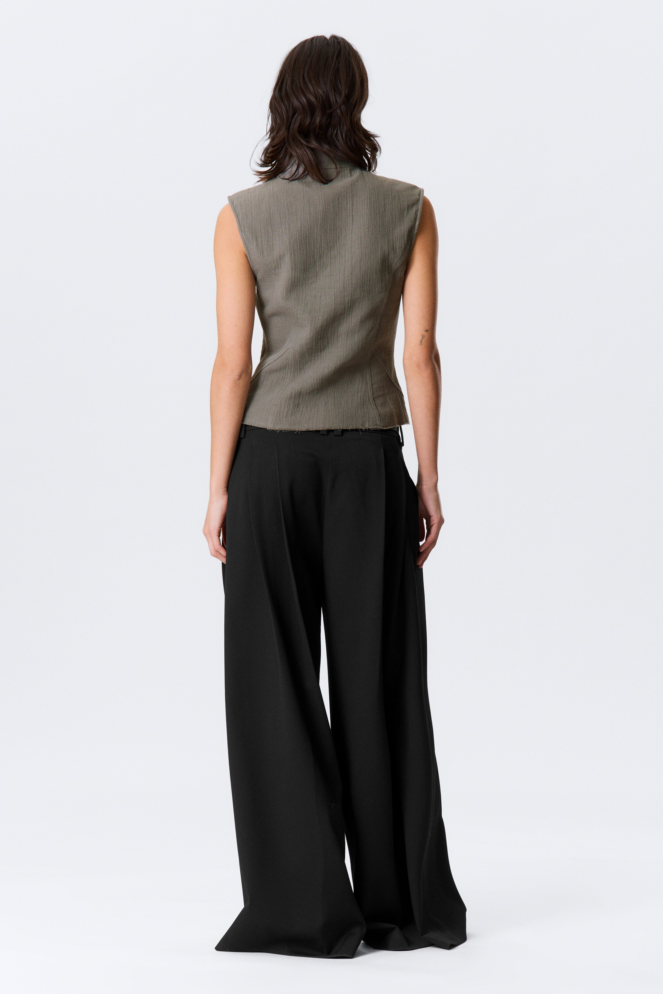 Agrandir l'image: Haut structuré en sergé sans manches - Gris - FEMME | H&M FR 3