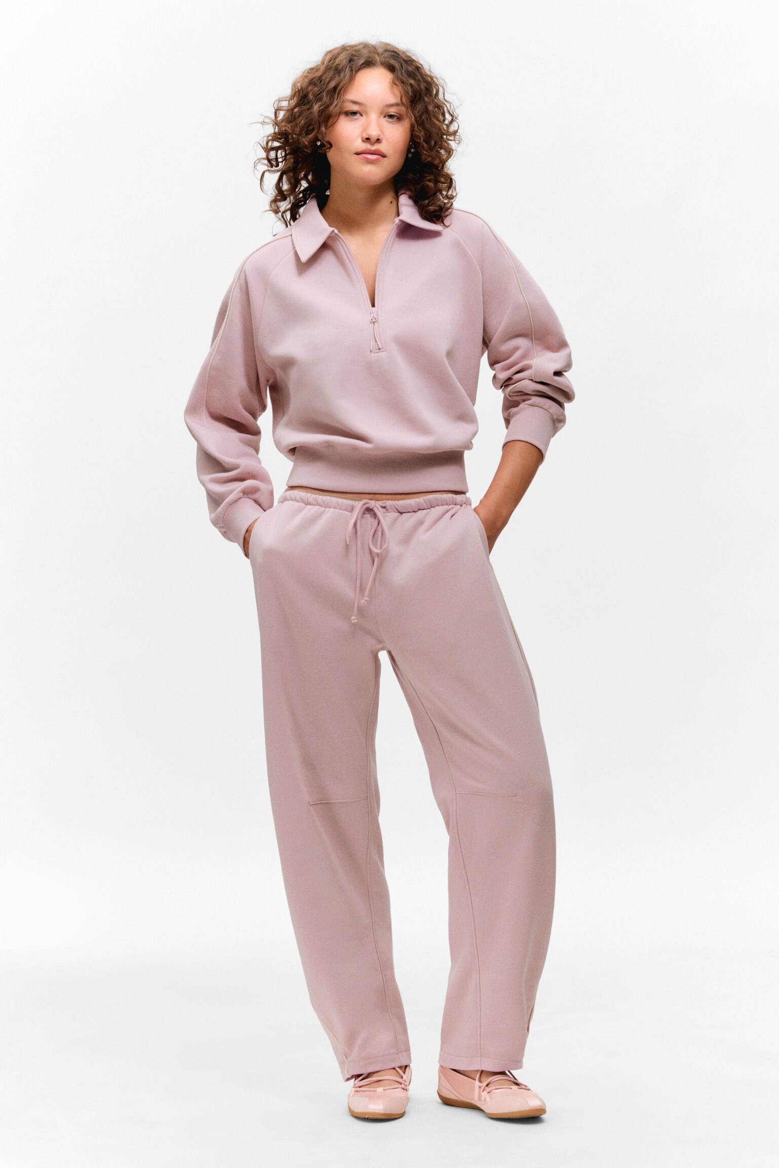 Loose Half-Zip Polo Sweatshirt - Light Dusty Pink/Dark Brown - 5