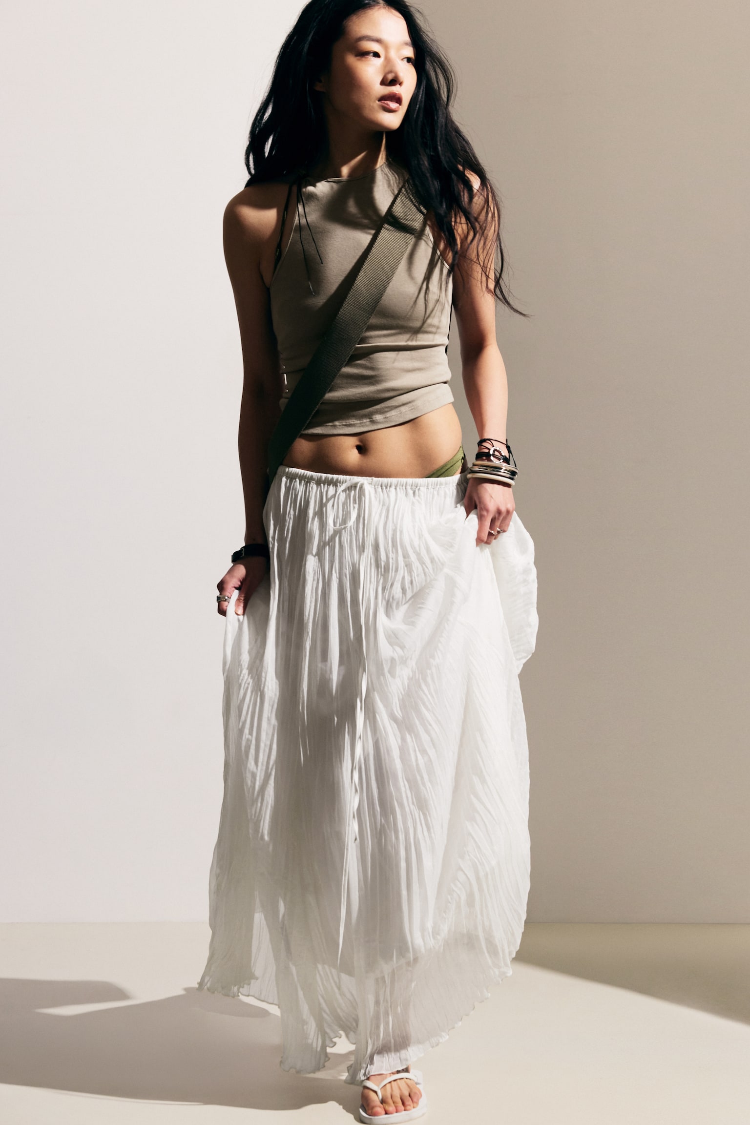 Kreszowana spódnica maxi - Dusty White/Ciemnoszary - 1