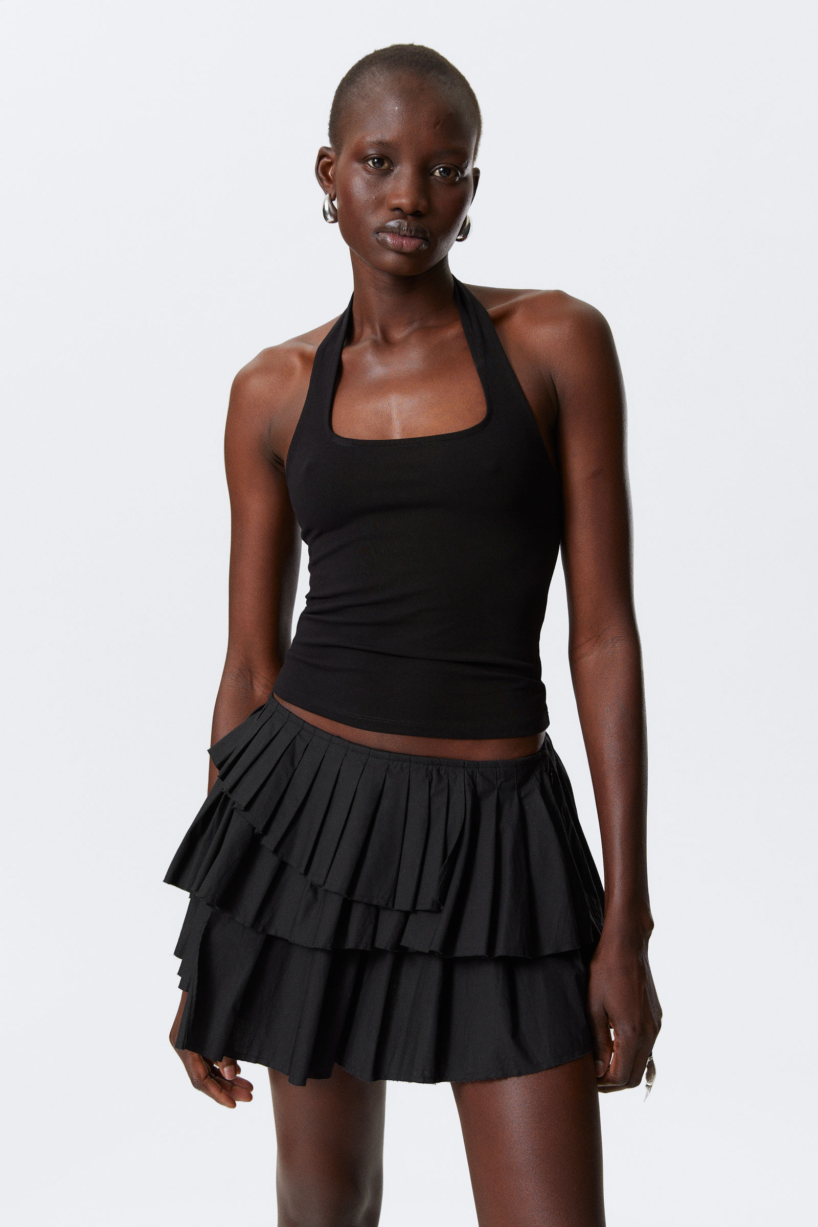 売れ筋商品|||ウィークデイ Tシャツ レディース トップス SQUARE NECK HALTER - Top - black square neck halter top - Black | Weekday EU