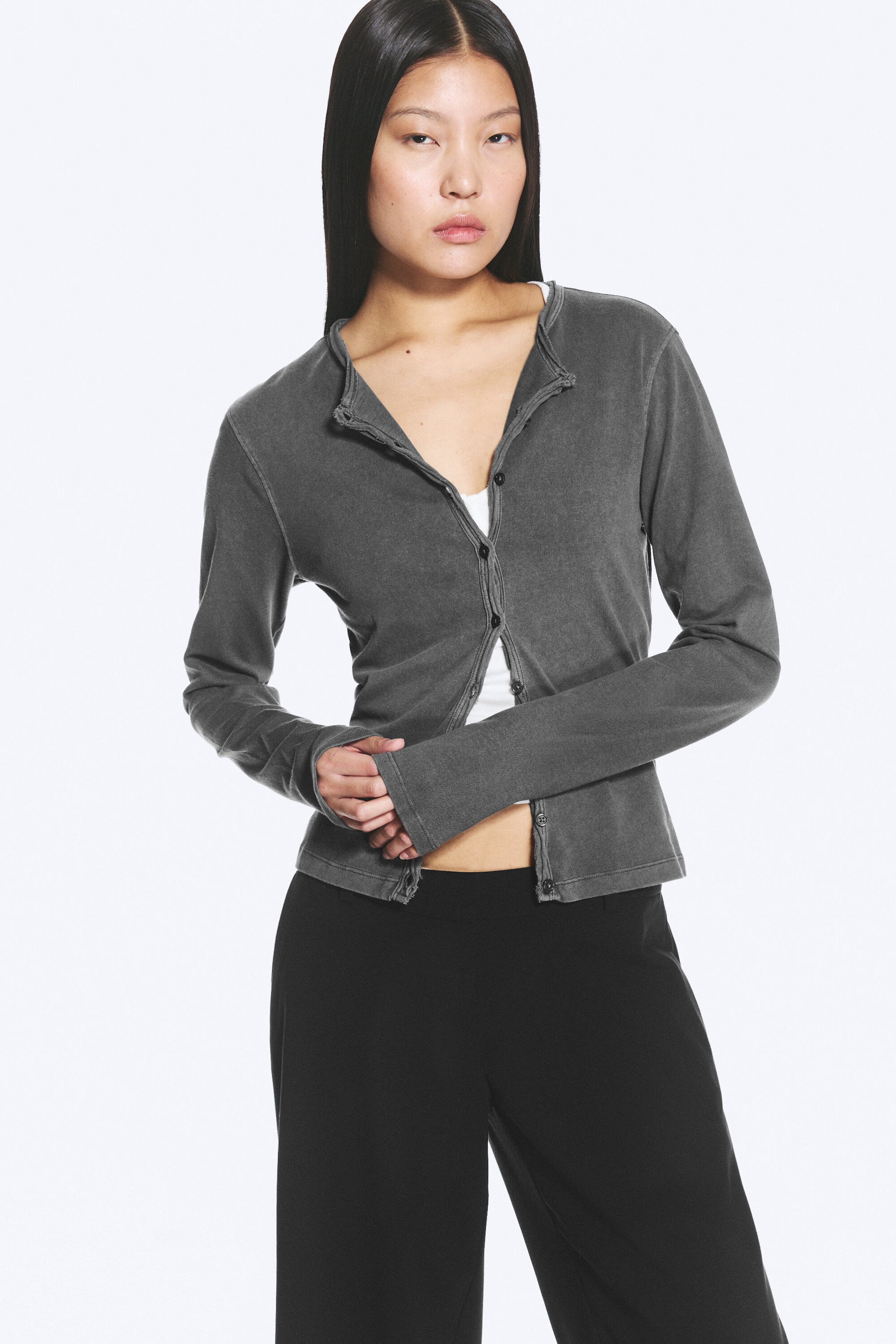 Ausgewaschenes Dunkelgrau - Schmal geschnittener Jersey-Cardigan - 1